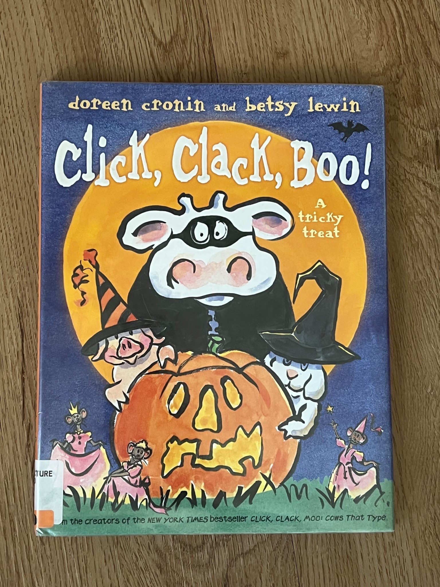 More fun October reading 🎃

Children’s books | picture books | homeschool | Halloween

#LTKHalloween #LTKFindsUnder50 #LTKKids