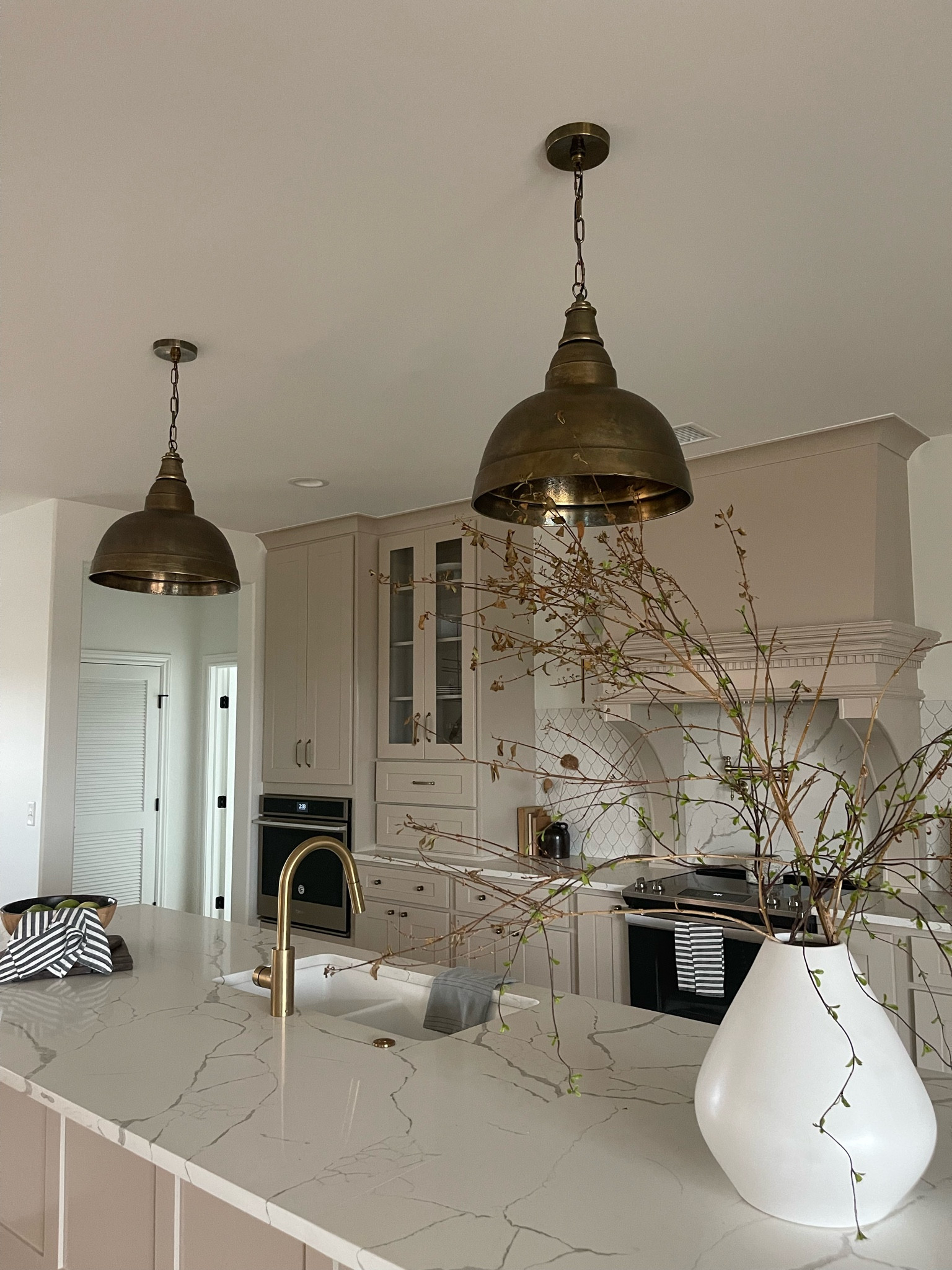 These gorgeous antique brass kitchen pendant lights are 20% off! Such a great deal for the quality. The texture is sooo perfect! 

Home decor, lighting fixtures, kitchen design, kitchen decor 

#LTKxPrimeDay #LTKHome