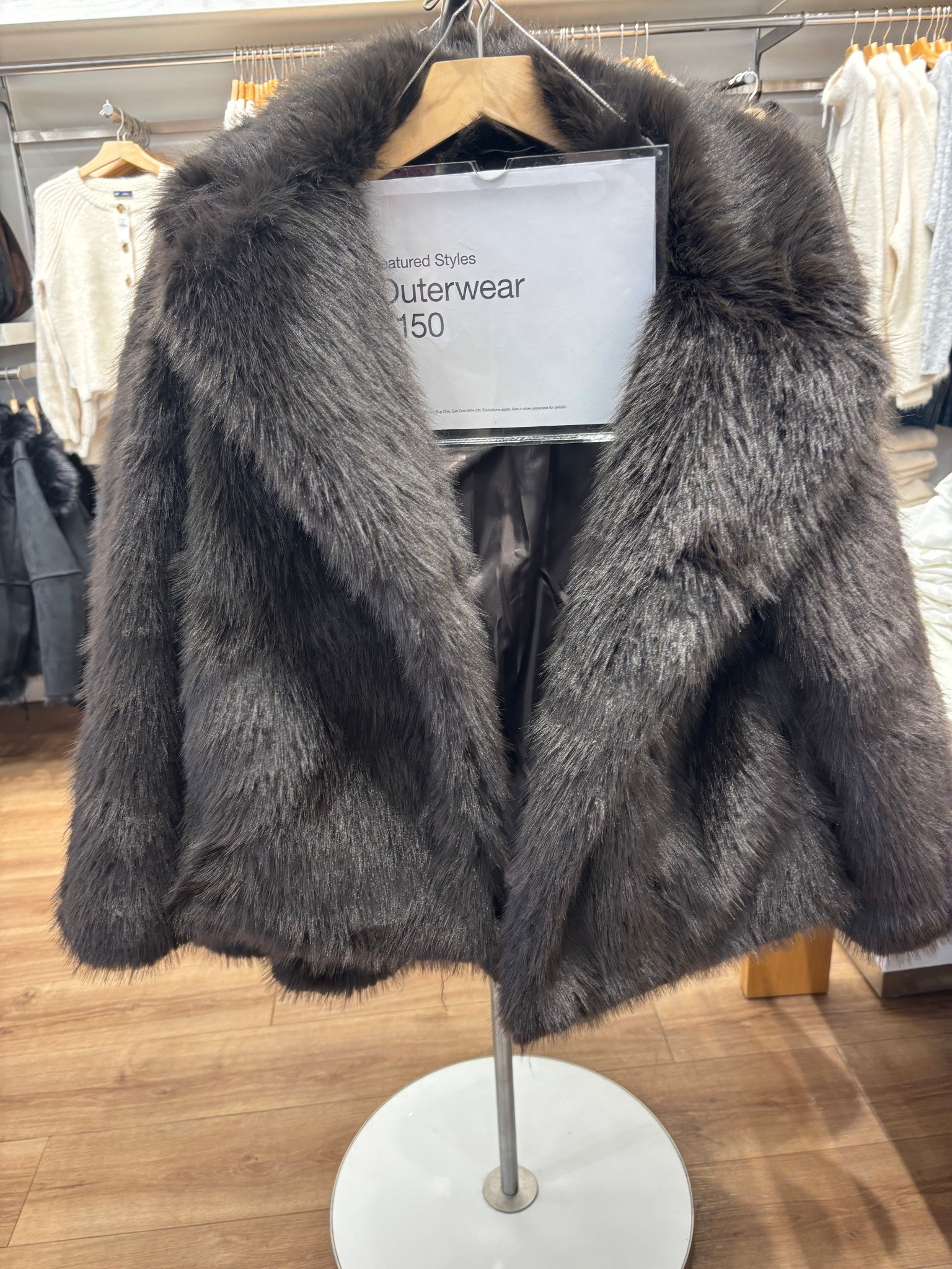 Fur jacket on sale
Use code great 
To save 30%


#LTKHoliday #LTKSaleAlert #LTKGiftGuide