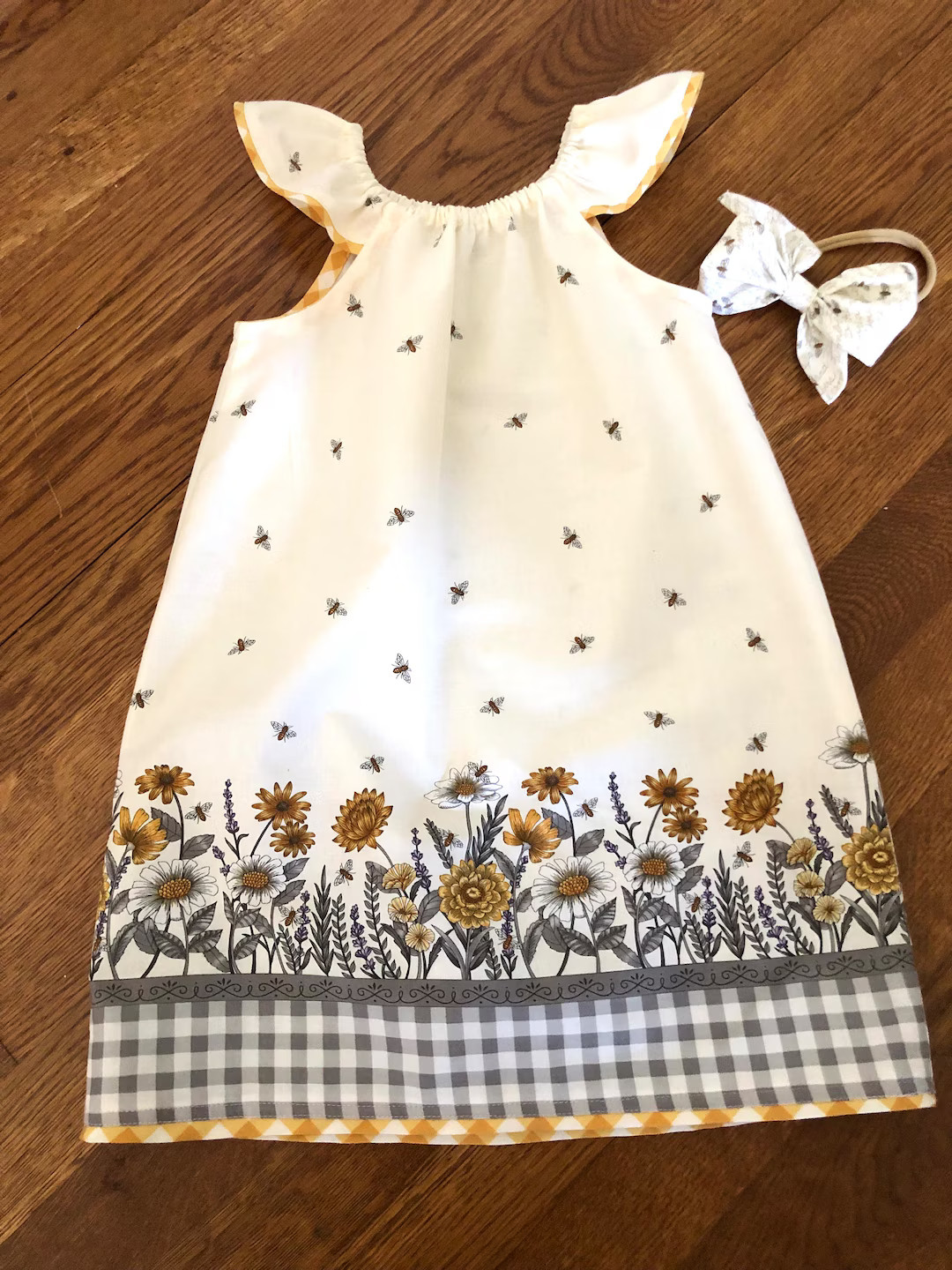 1st bee Day Birthday Cake Smash Outfit, Baby Girl Toddler Cotton Bee Dress, First Birthday Outfit... | Etsy (US)