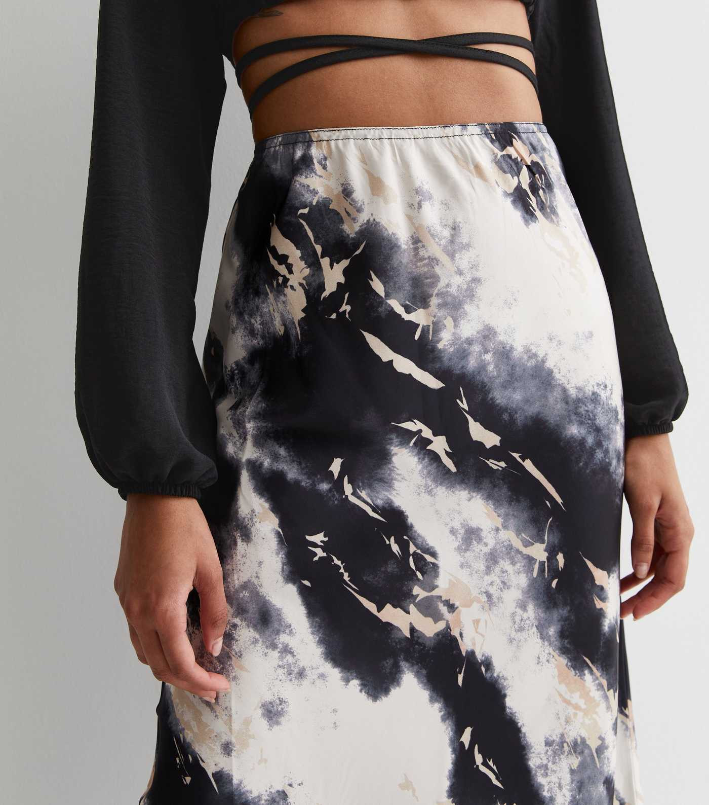 Cameo Rose Black Tie Dye Satin Bias Cut Midaxi Skirt | New Look | New Look (UK)