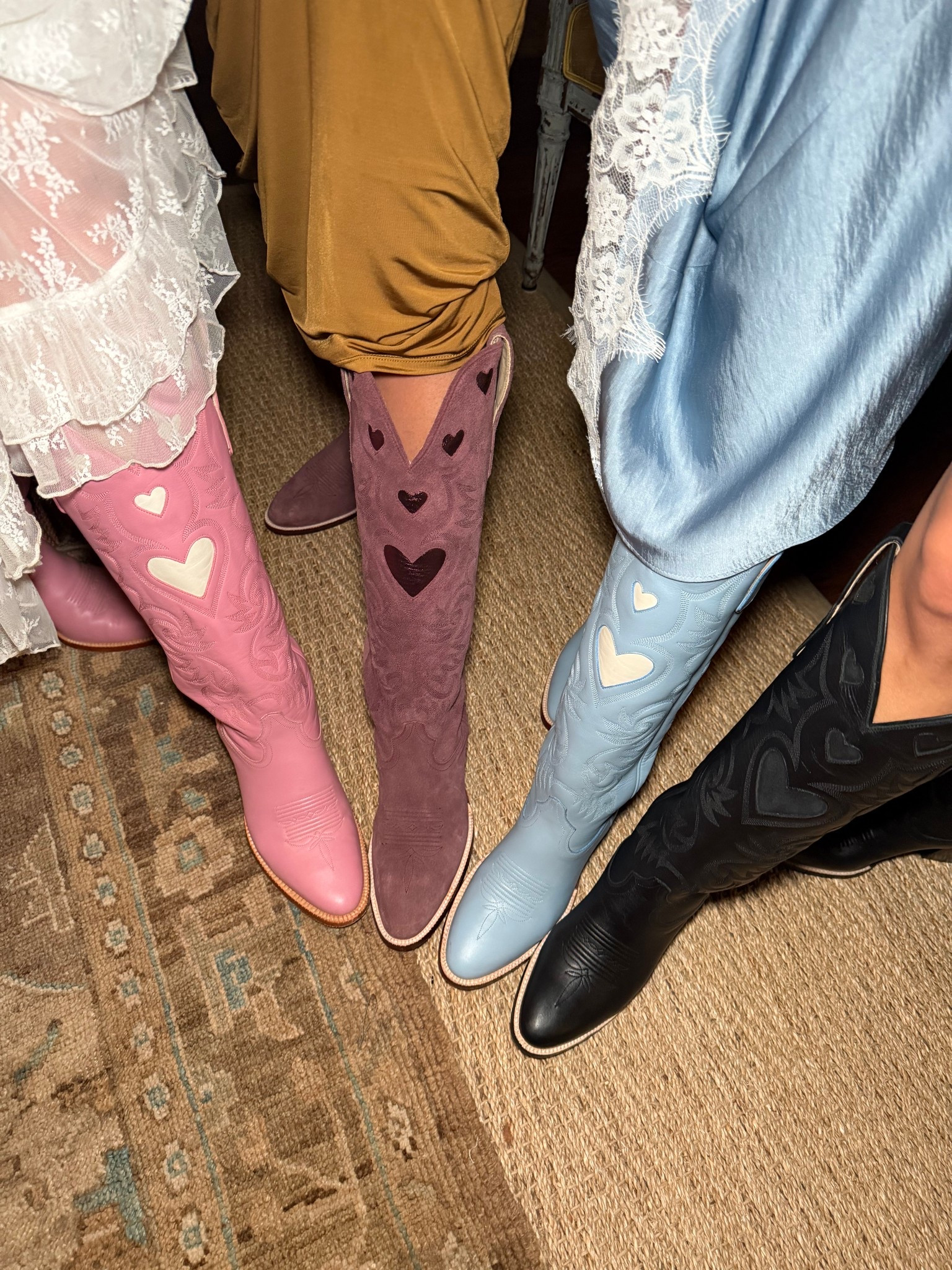 The heart boot from city boots >>

#LTKootd #LTKgrwm #LTKWedding