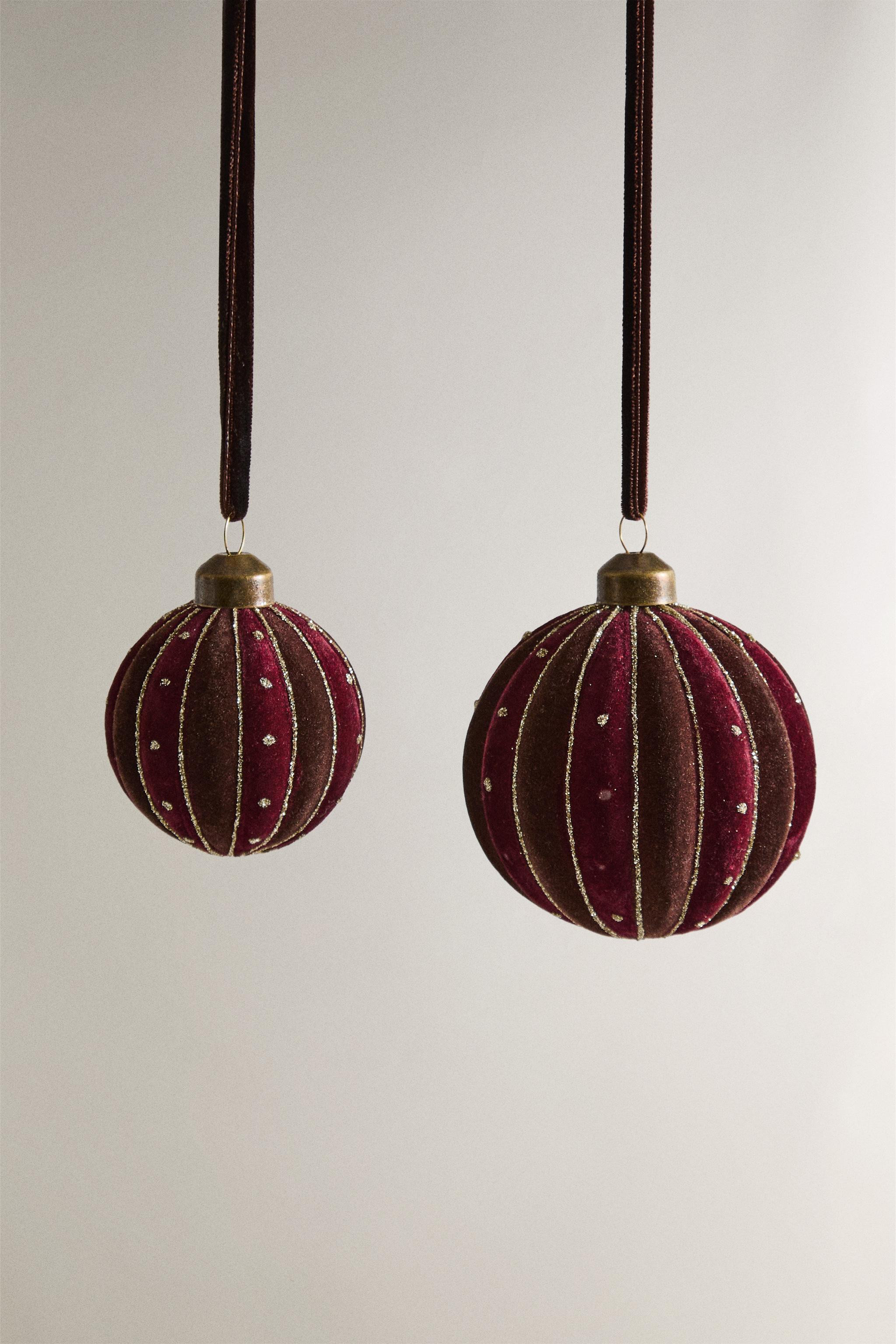 CHRISTMAS TREE VELVET BALL ORNAMENT | Zara US