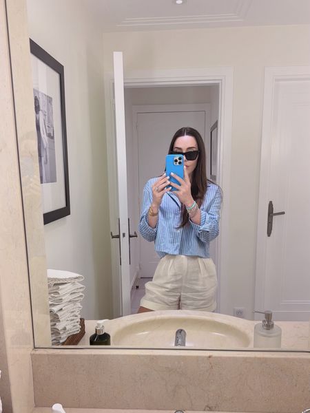 Can’t get enough of these linen shorts for summer