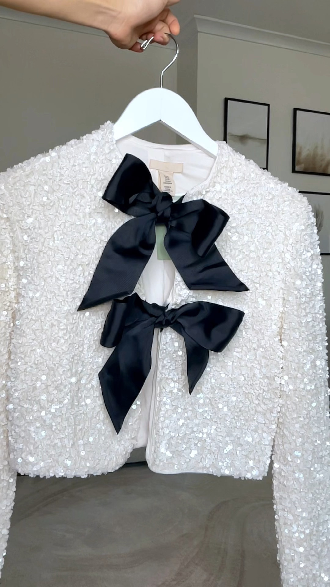 Sequin cardigan and petite jeans from Express 

#LTKGiftGuide #LTKHoliday #LTKSeasonal