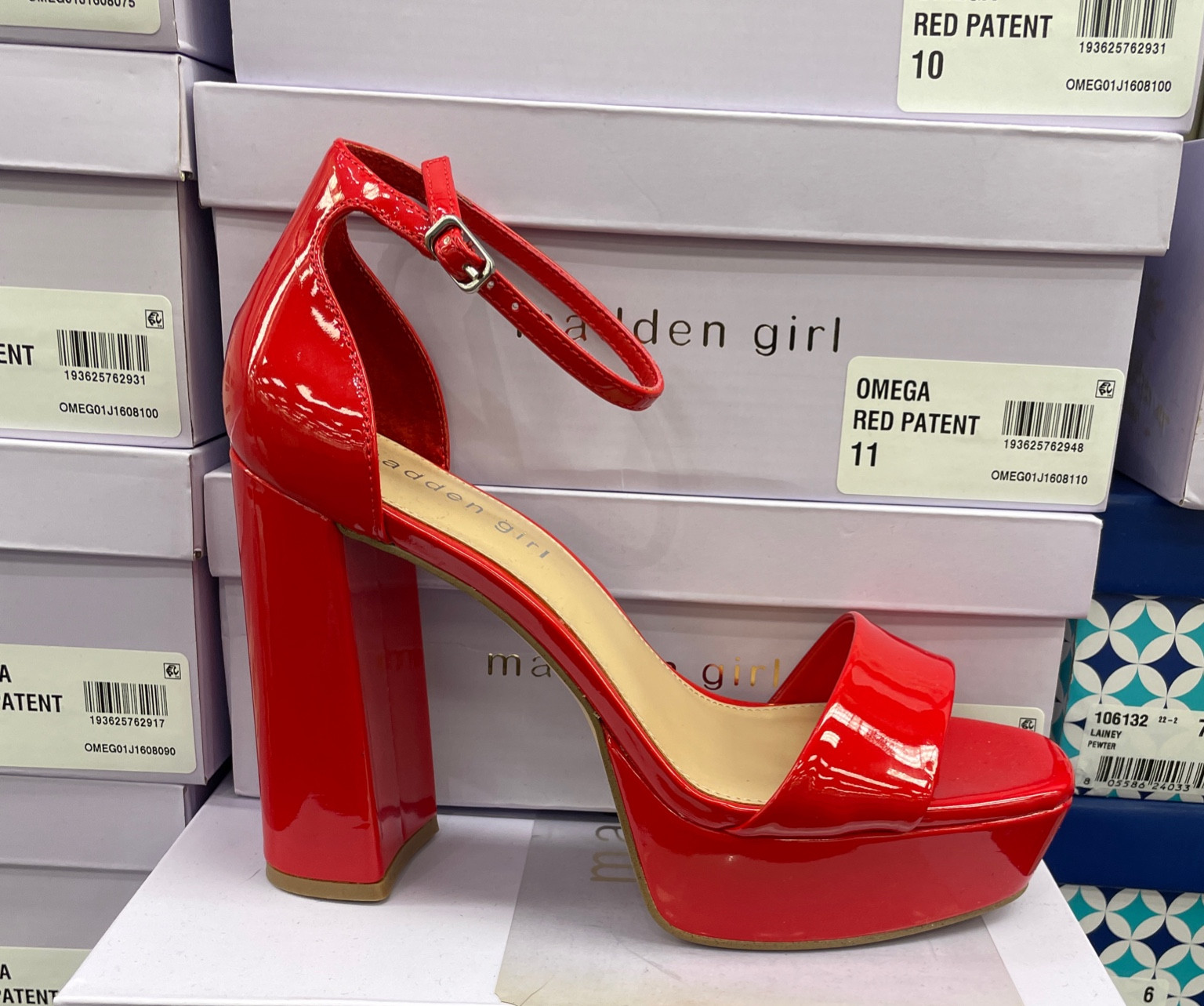 #patentheels #redpatentheels #redplatforms #redplatformheels #sexyheels #newyears #valentines #holiday #datenight #maddengirl 

#LTKstyletip #LTKHoliday #LTKshoecrush