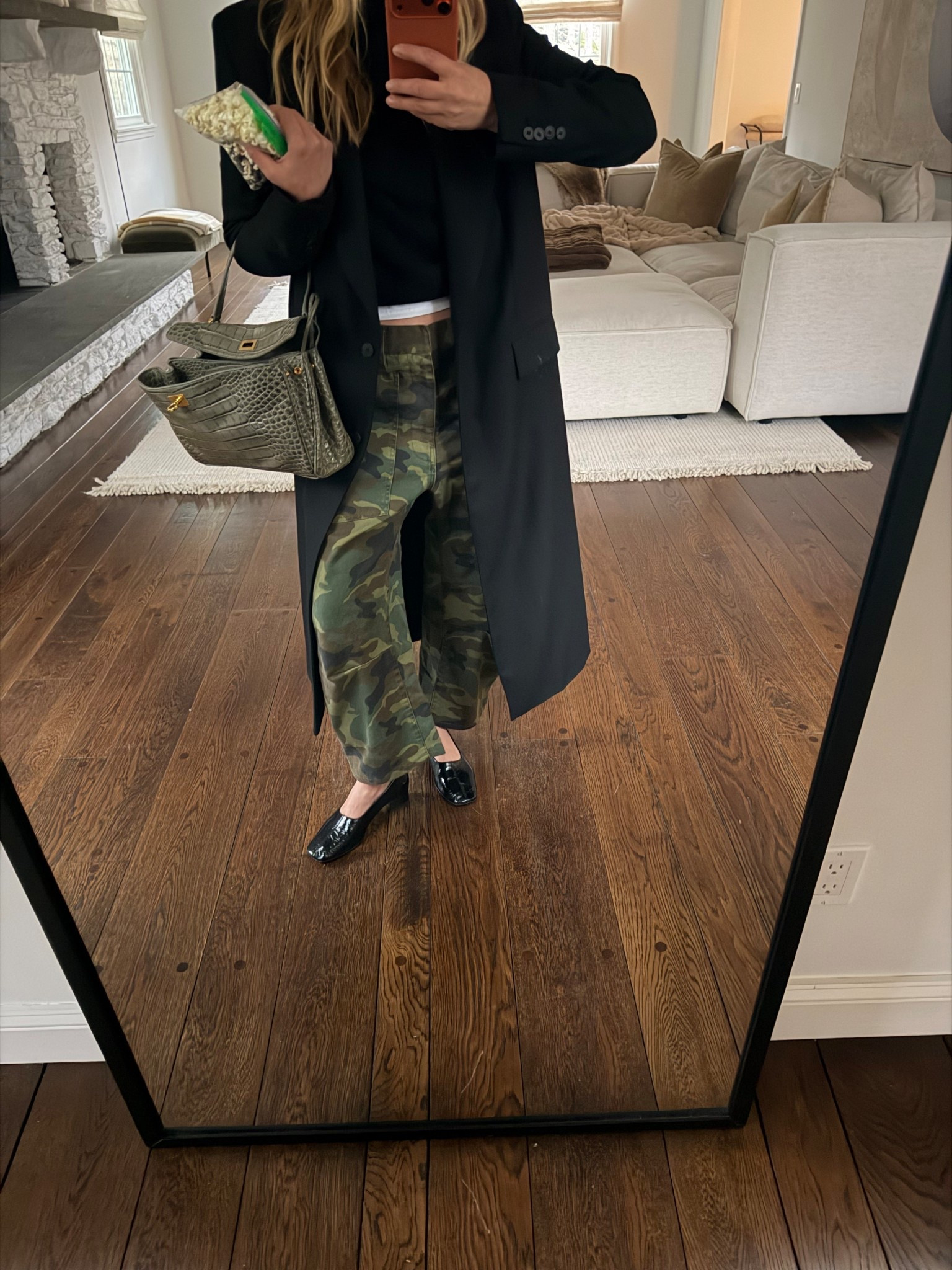 Jacket old Zara linked a couple similar 

Pants Xs/2 
Sweater Xs 
Shoes tts 