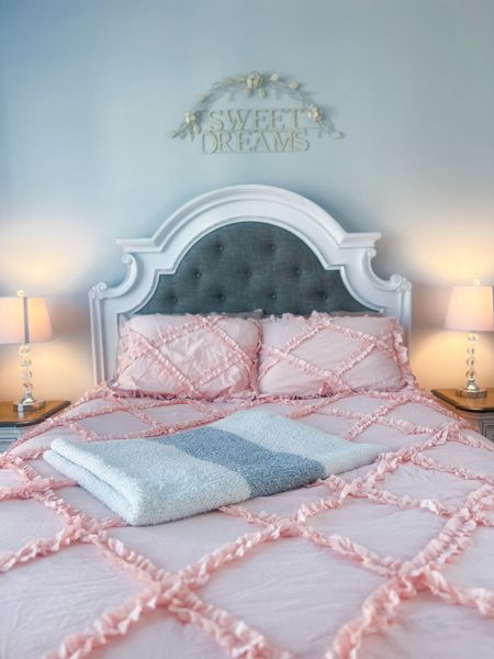 Home decor
Bedroom
Bedding
Throw blanket
Wall decor
Lamps
Bedroom furniture#competition 

#LTKstyletip #LTKunder100 #LTKunder50 #LTKFind #LTKSeasonal #LTKhome