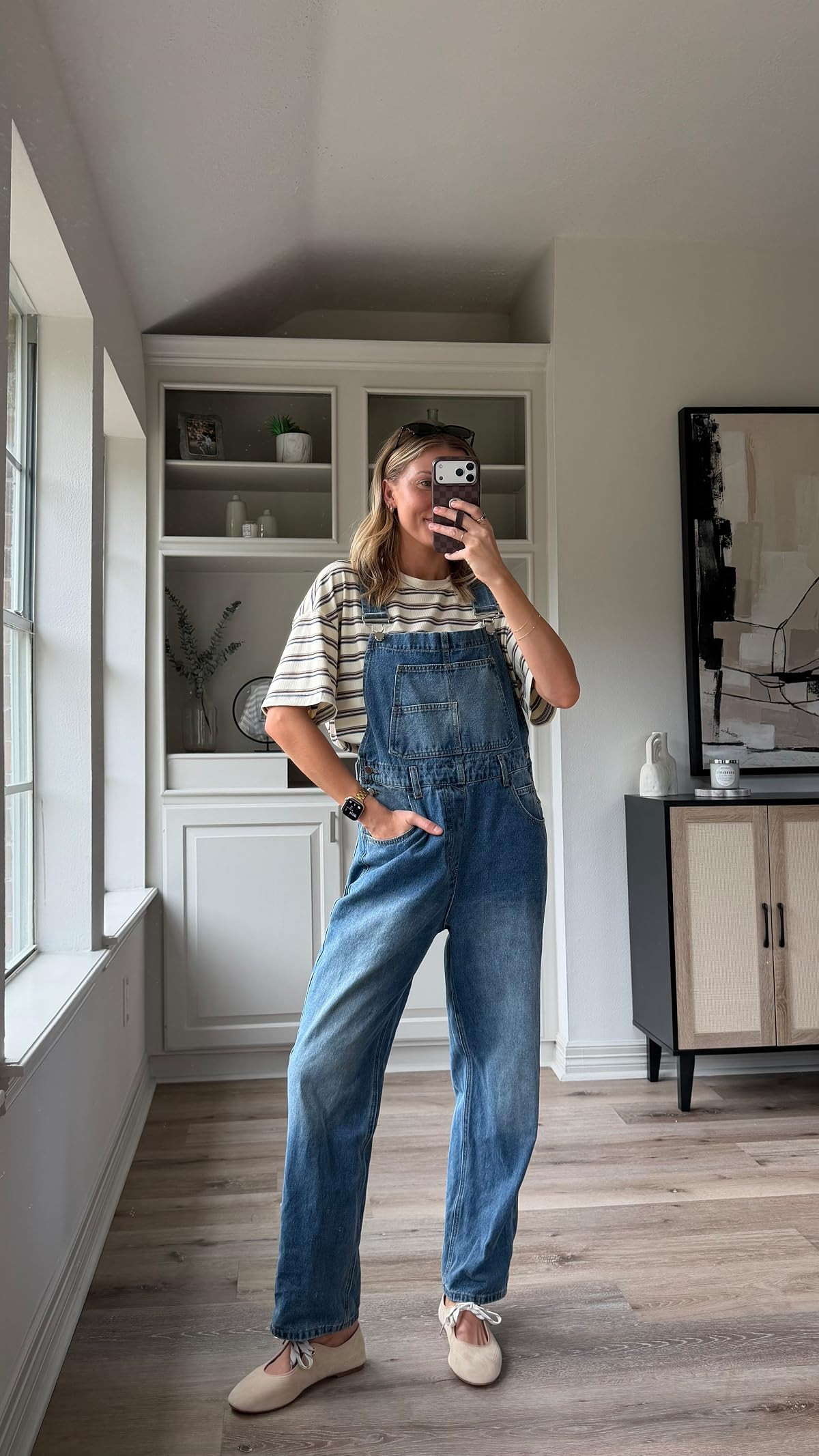 Comfy cute fall mom outfit | S in tee, S overalls
 

 #LTKootd