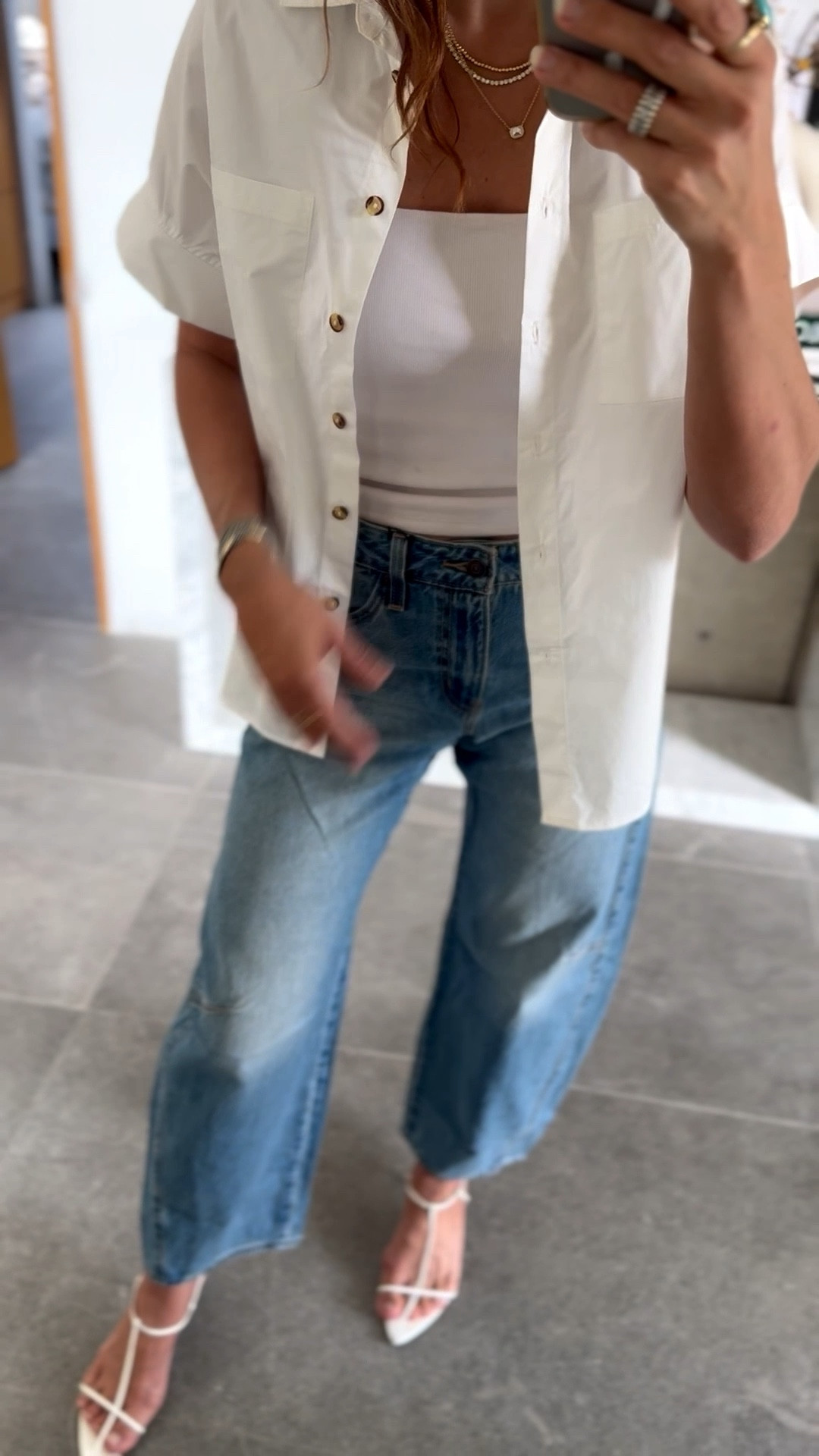 Shopshalicenoel 
Safari top
In medium 
Baggy dad jeans I sized up but fit is tts 
Levi’s 
Casual 