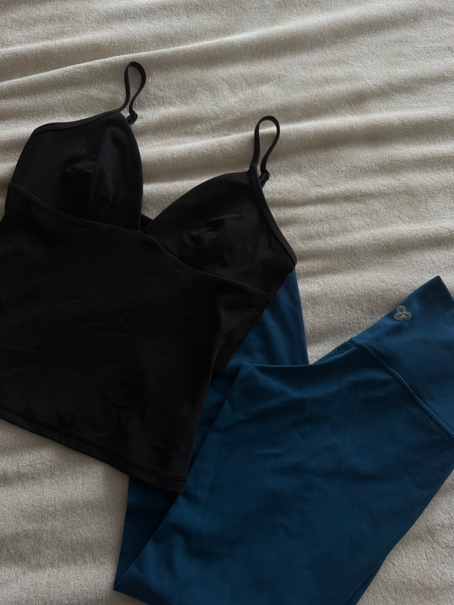 Aritzia workout set 

Golden collection 

#LTKfitness