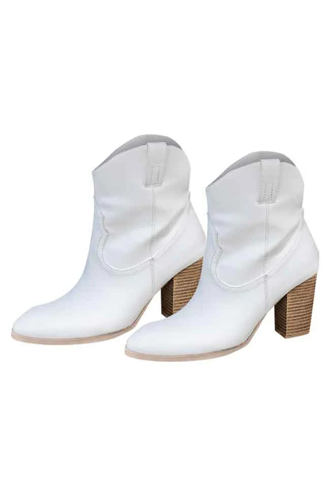 Jaylee White Rounded Toe Western Style Booties | Pink Lily