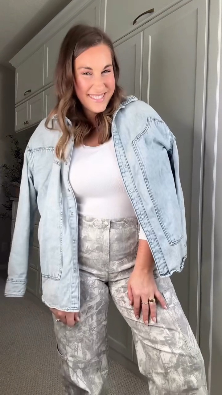 I now own 3 pairs of these elastic waist pants & they’re so comfy & easy to wear for spring!🤩🫶🏻 

#springoutfit #styleover30 #midsizestyle #casualstyle #walmartfashion

#LTKSeasonal #LTKootd #LTKSaleAlert