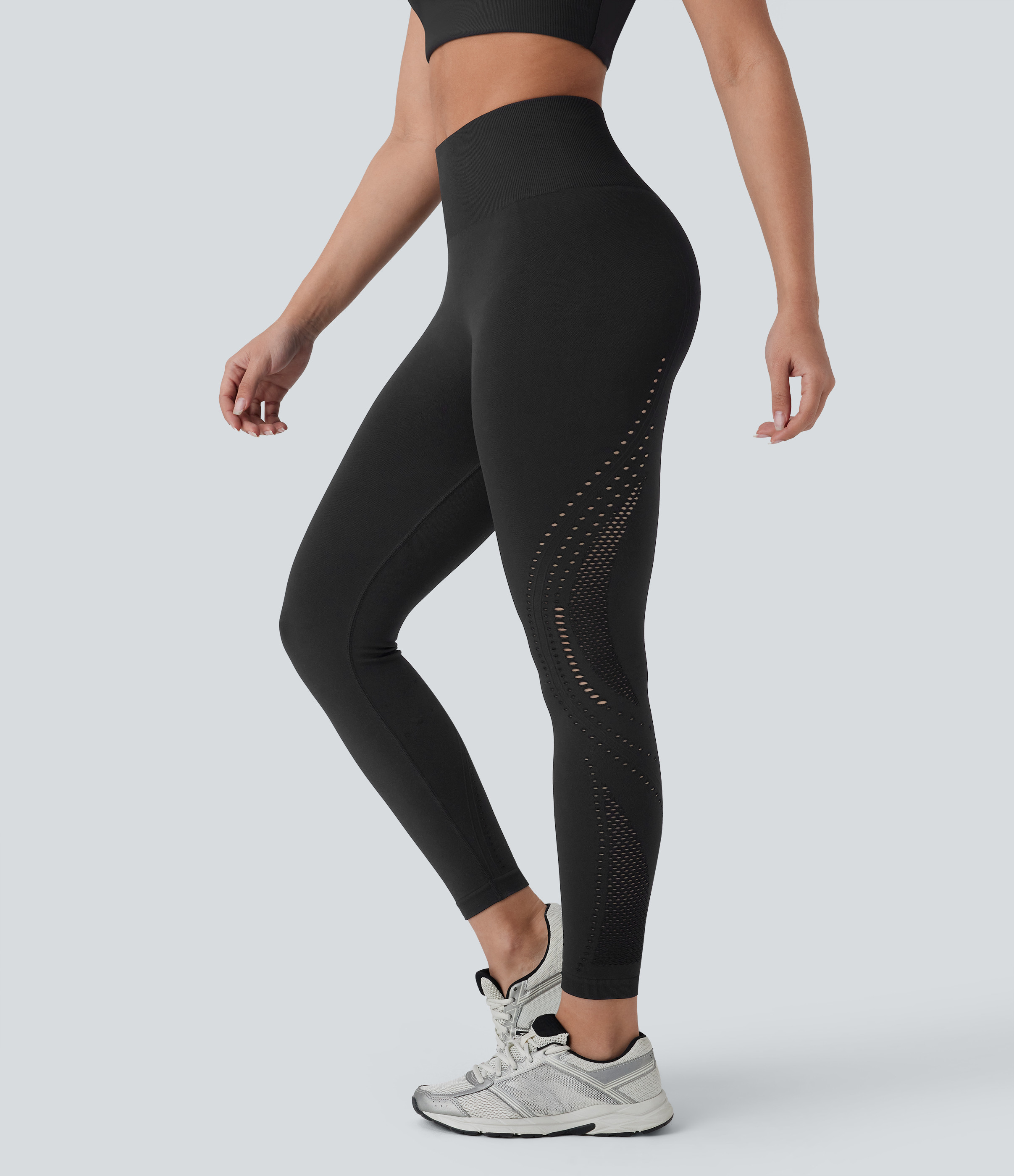 Women’s OneForm Seamless Flow High Waisted Perforated 7/8 Yoga Leggings - Halara | HALARA