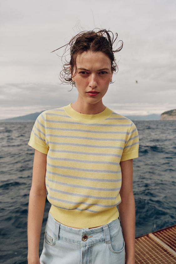 STRIPED SHORT SLEEVE KNIT SWEATER | Zara US