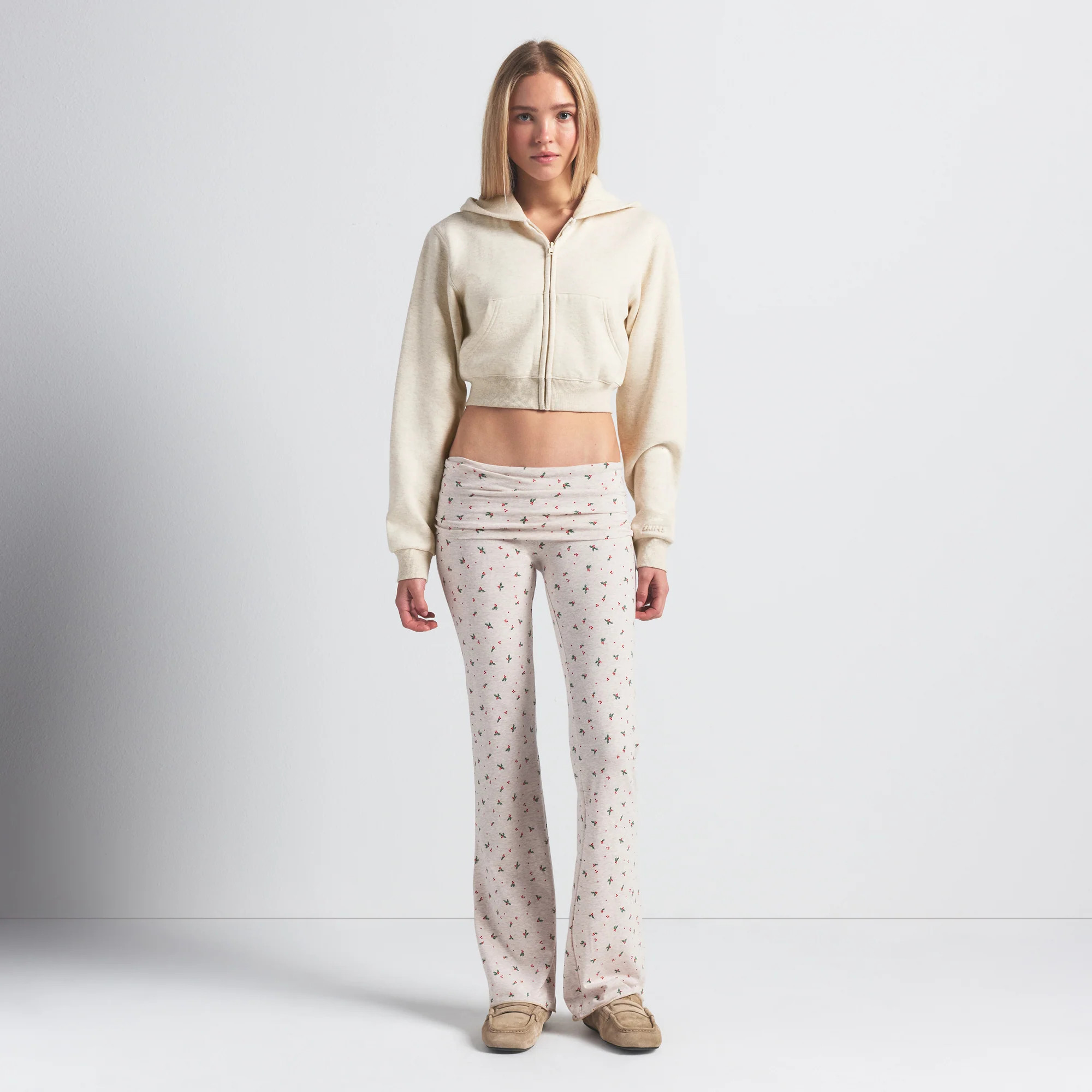 SKIMS Foldover Pant Oatmeal Heather Holly Print | Light Neutral | XS | Cotton Jersey | SKIMS (US)