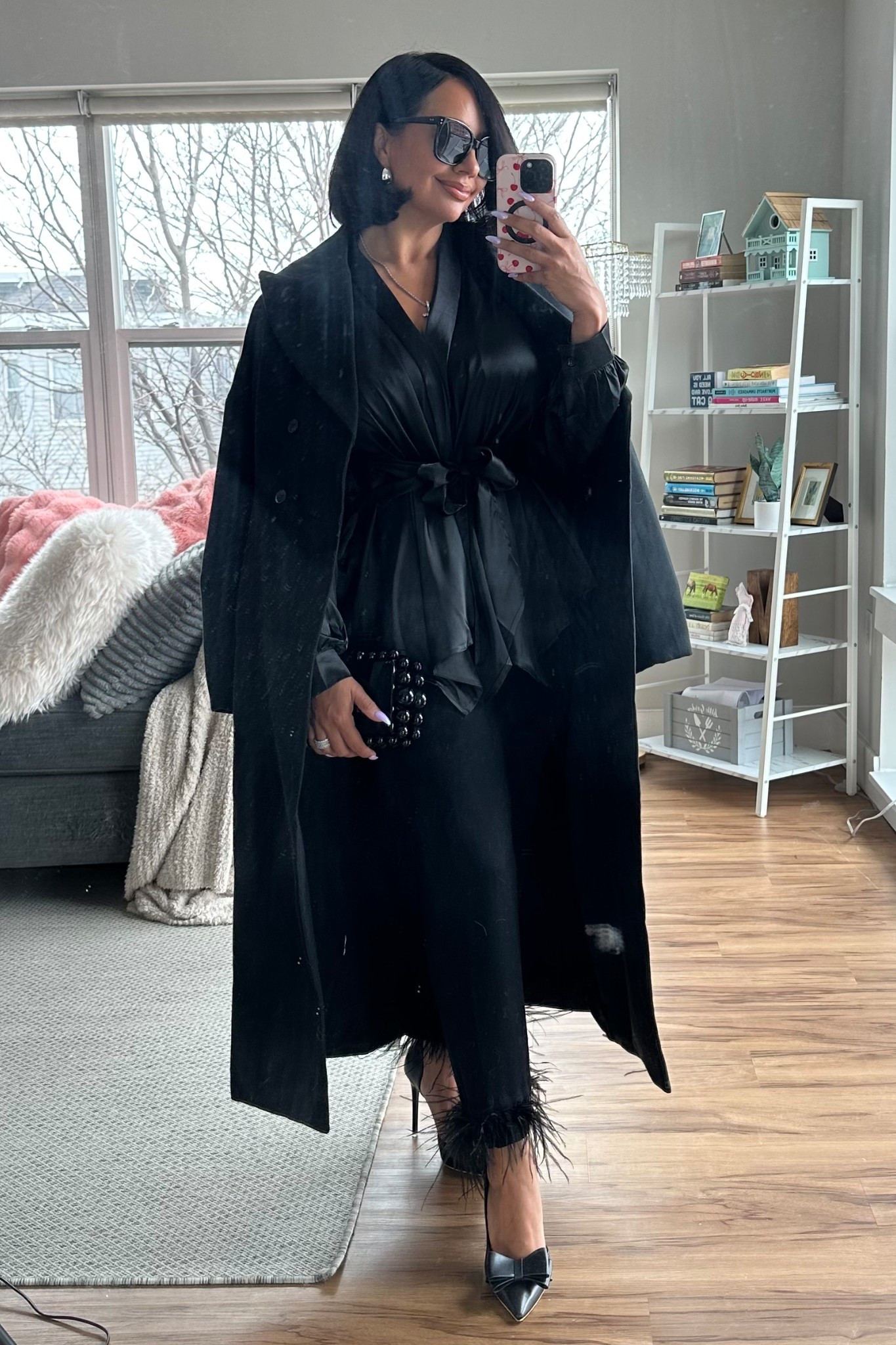 How to style an all black outfit this fall / winter 🖤



#LTKOver40 #LTKHoliday #LTKCyberWeek