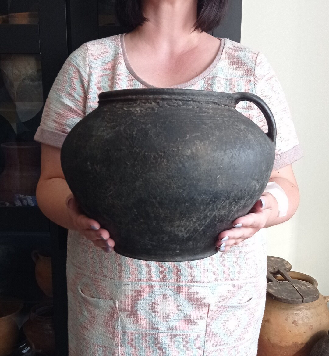 Vintage large wabi sabi vessel, Old black clay vase, Big rustic vessel, Vintage clay pot | Etsy (US)