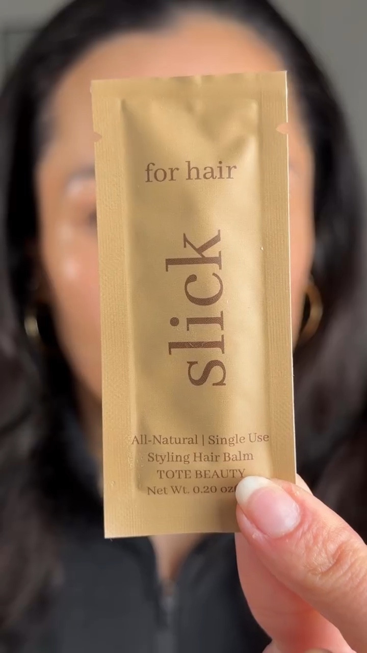 Slick back hair days ft. @totebeautyco 🤎✨

Honestly, I enjoy so much doing my hair more than skincare haha 😂 

#slickbackhair 
 #hairessentials 
 #cleangirlaesthetic 
 #everydaystyle 
#hairgoals