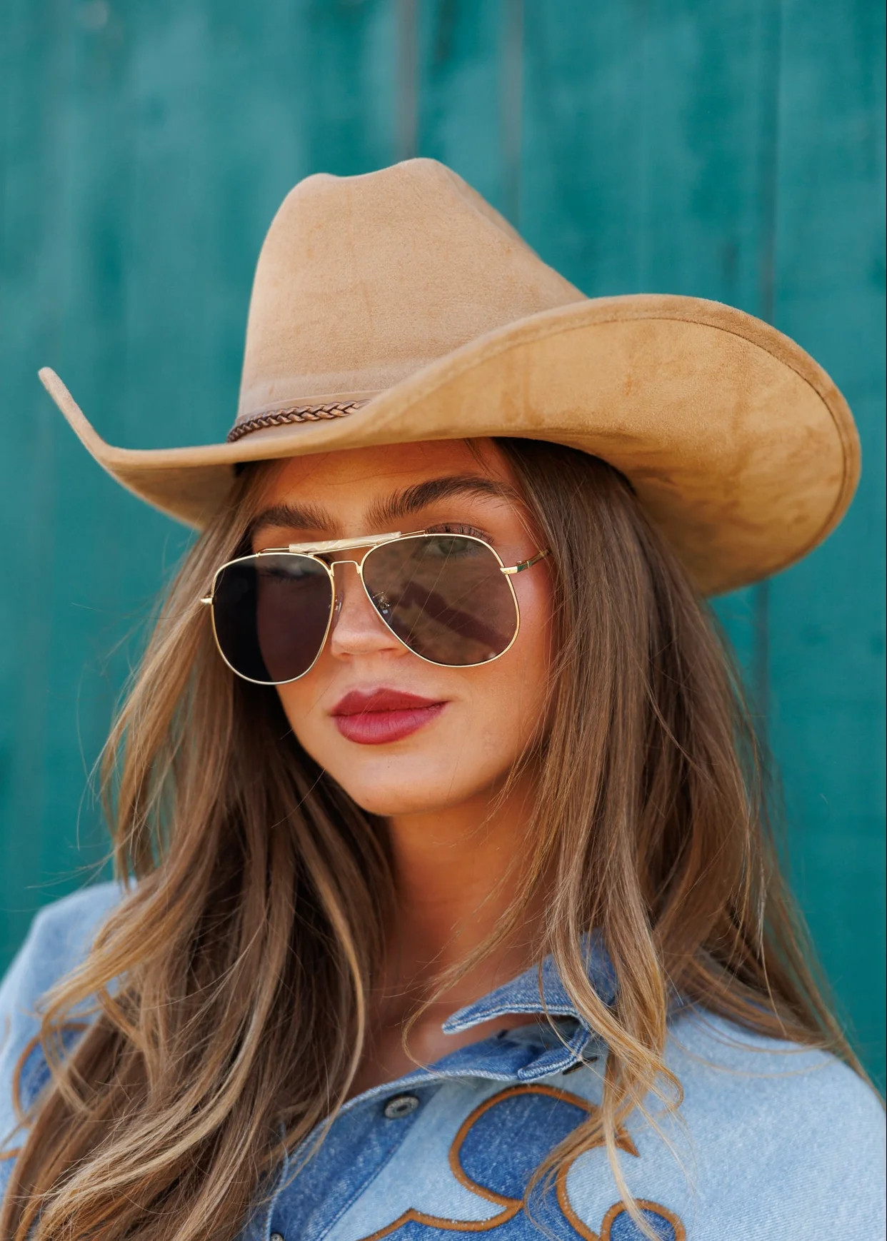 The "El Dorado" Faux Suede Cowboy Hat in Tan | Glitzy Bella