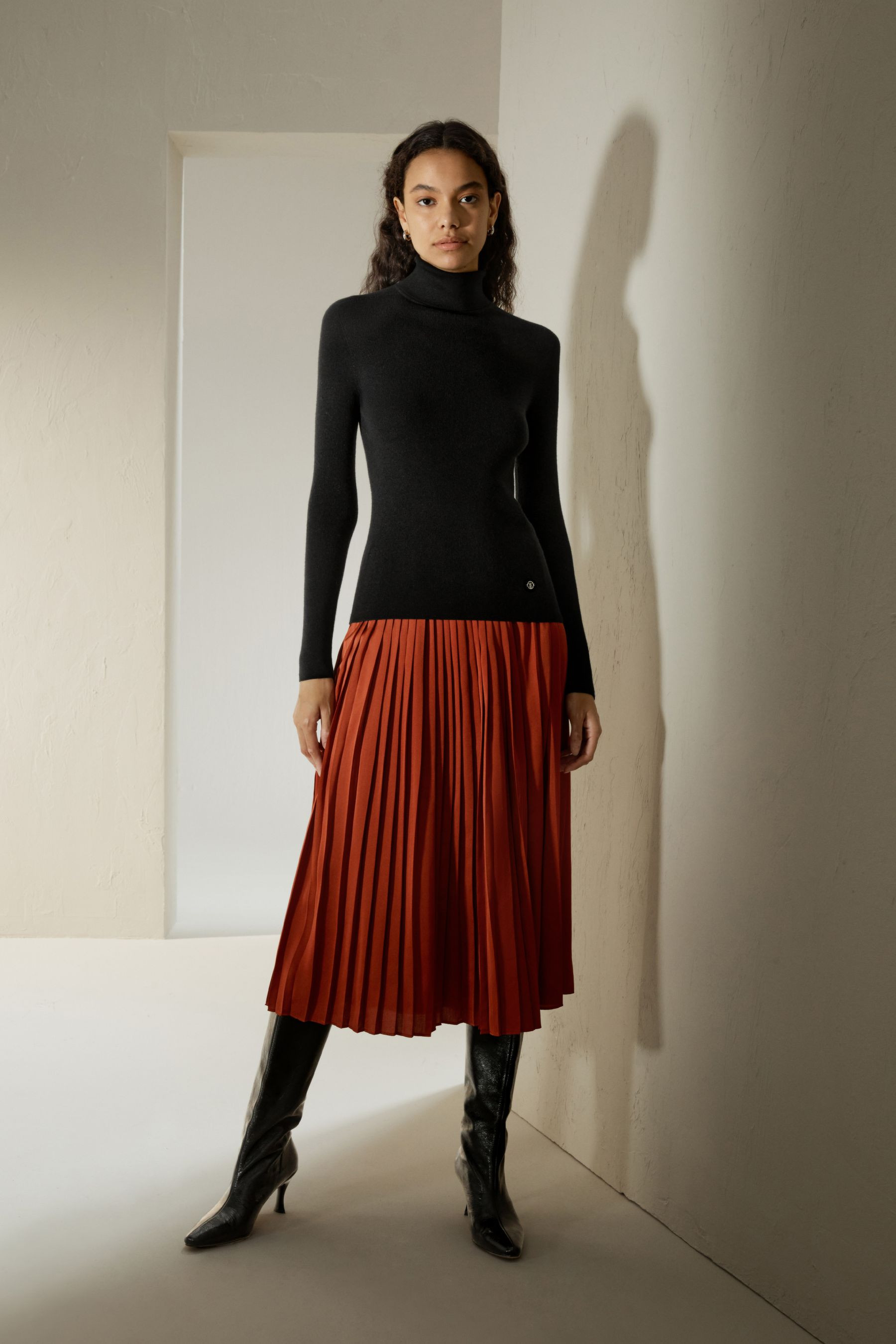 Seamless Silk-Cashmere Blend Turtleneck Sweater | LILYSILK