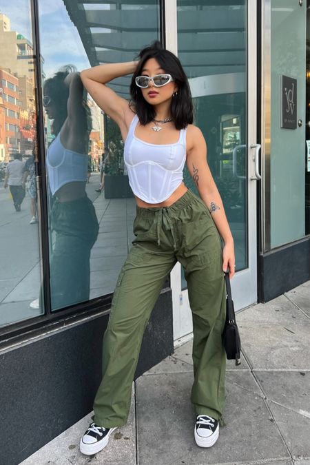 Corset top: size XS
Converse shoes: 1/2-1 size down
Butterfly necklace: OHT nyc, can’t link

Street wear, nyfw, silver accessories, army green

#LTKstyletip #LTKSeasonal #LTKtravel
