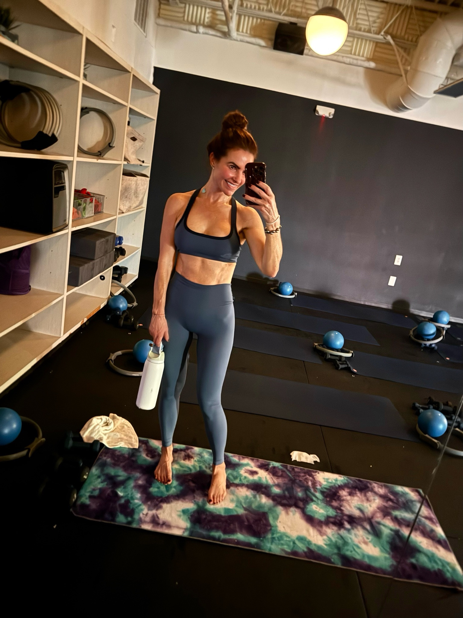 nothing like a 100 degree workout to finish off the year at @shinehotpilates w my 3 girls & our fav @adamschwarzlose today🩵💙

sets runs tts i wear a small top & x-small bottoms (i like my bottoms fitted) 

i’ll also link my go-to long sleeved cover up tops, sneakers & all wkout essentials too! 


#LTKActive #LTKFitness #LTKSaleAlert