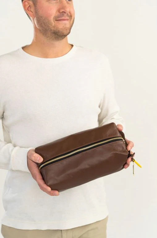 Large Dopp Kit | Brown Leather | R. Riveter