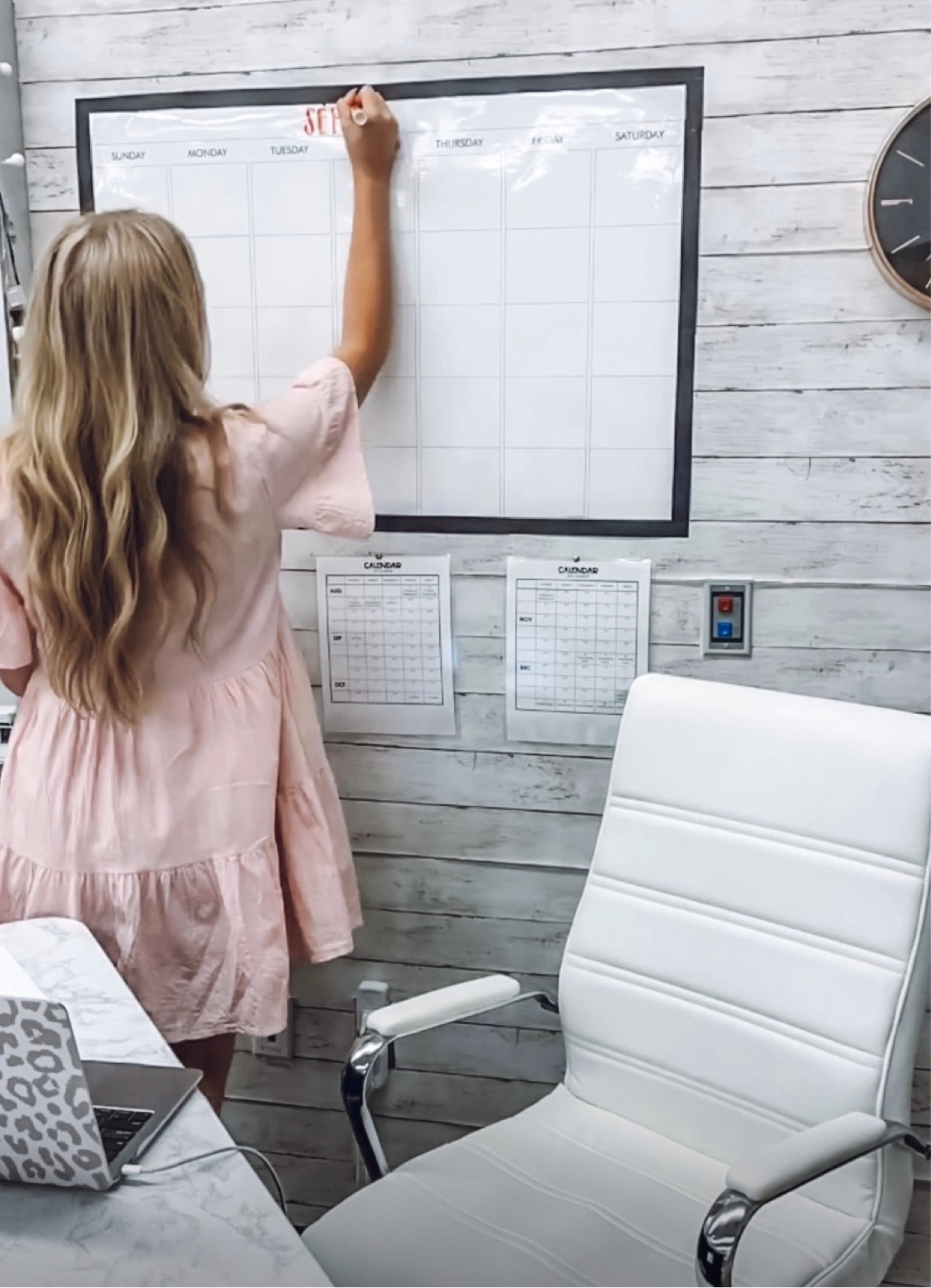 everything in this picture is on prime deal!!! 


Dry erase calendar | Desk chair | Laptop case | Dress | classroom | teacher | classroom decor | classroom organization | amazon 

#LTKBacktoSchool 

#LTKFindsUnder50 #LTKWorkwear