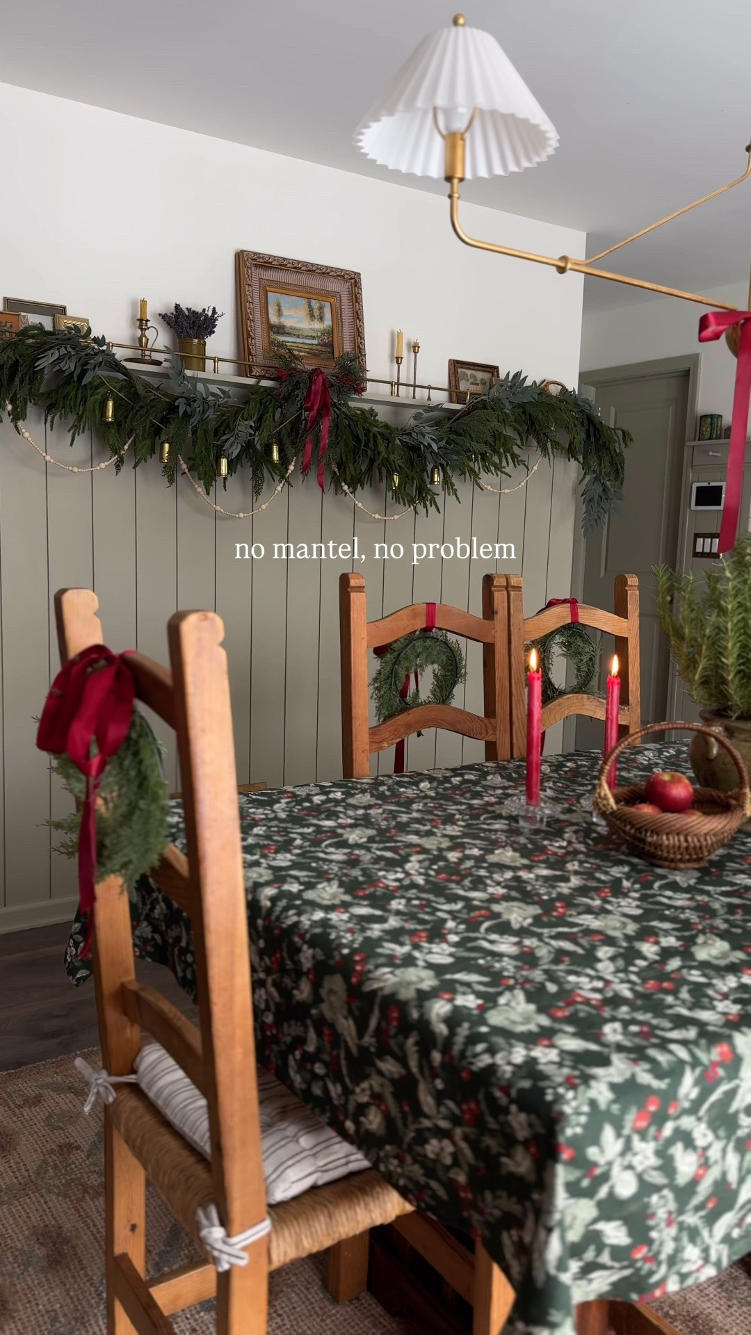 Christmas in the dining nook. 


#LTKHome #LTKHoliday #LTKSeasonal