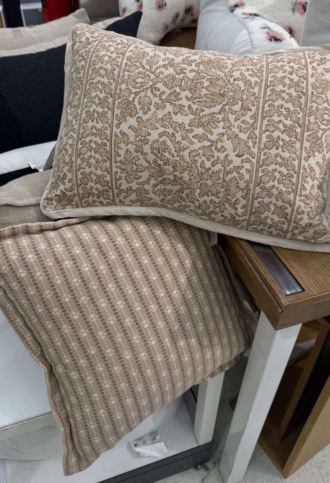 Recent pillow finds @ Target!

#LTKHome #LTKSeasonal