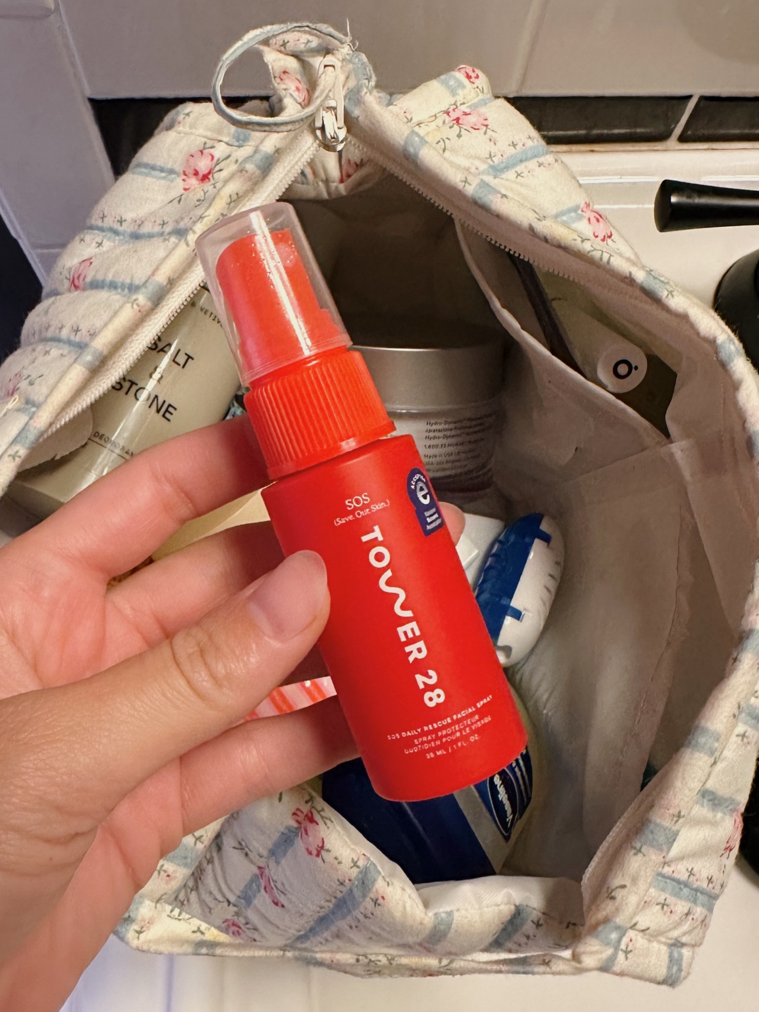 my new holy grail!! i love the feeling of a clean face and love being able to just spray this on throughout the day! 


#LTKbeauty