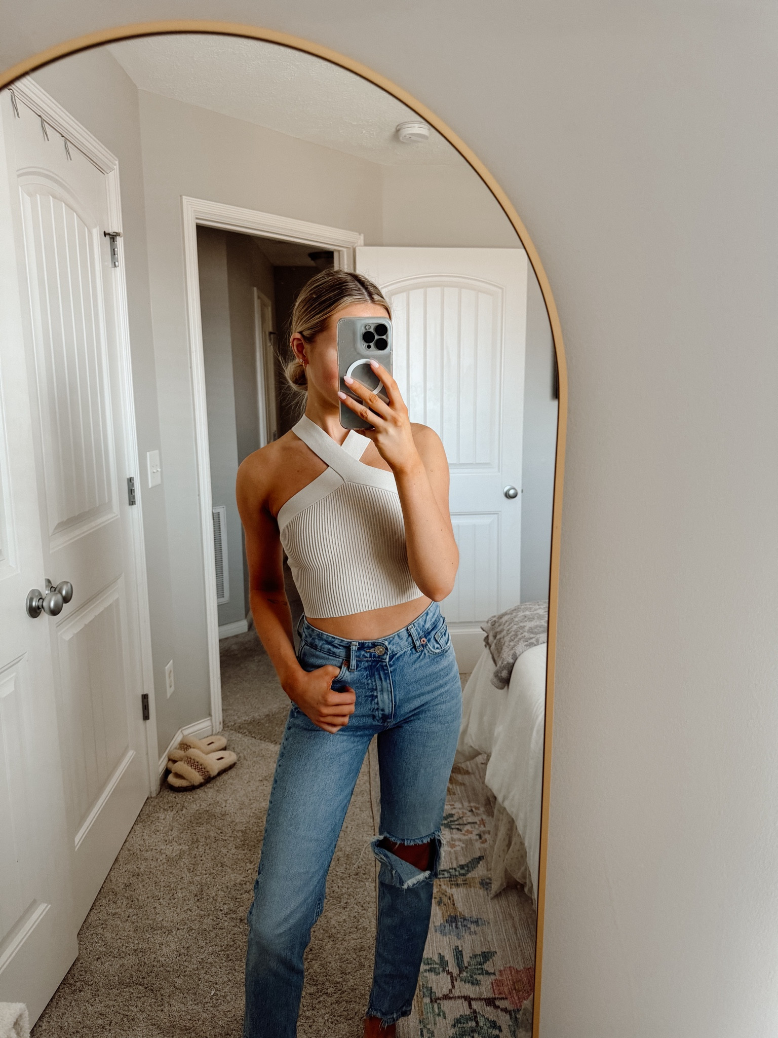 aritzia tank and zara jeans 

#LTKfindsunder100 #LTKstyletip