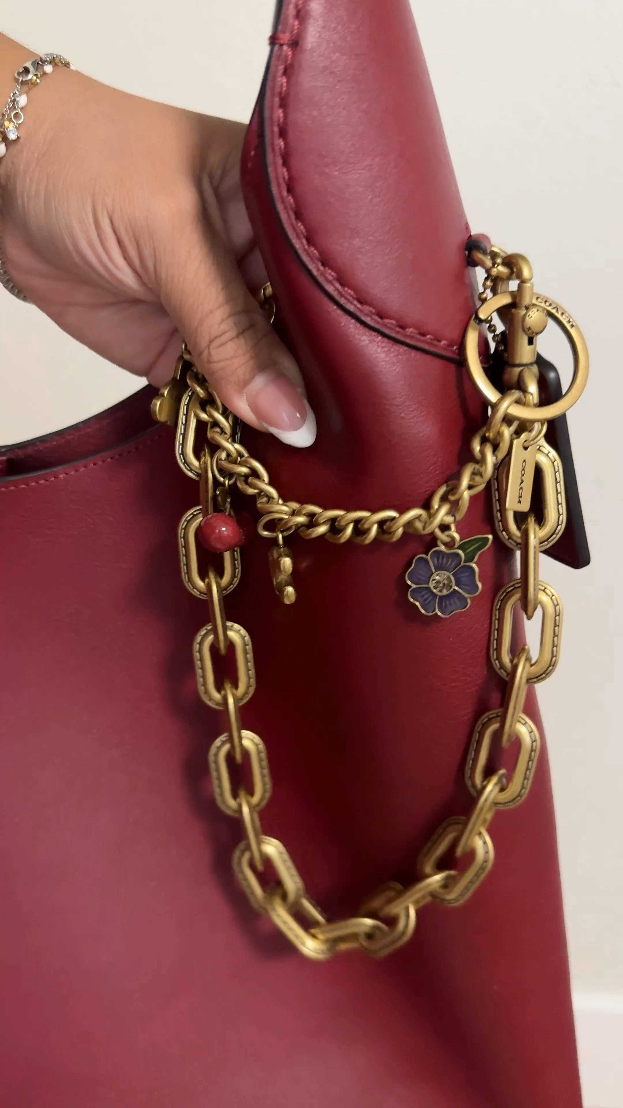 Coach Brooklyn bag 39 in ruby red  ❣️

#LTKStyleTip #LTKItBag