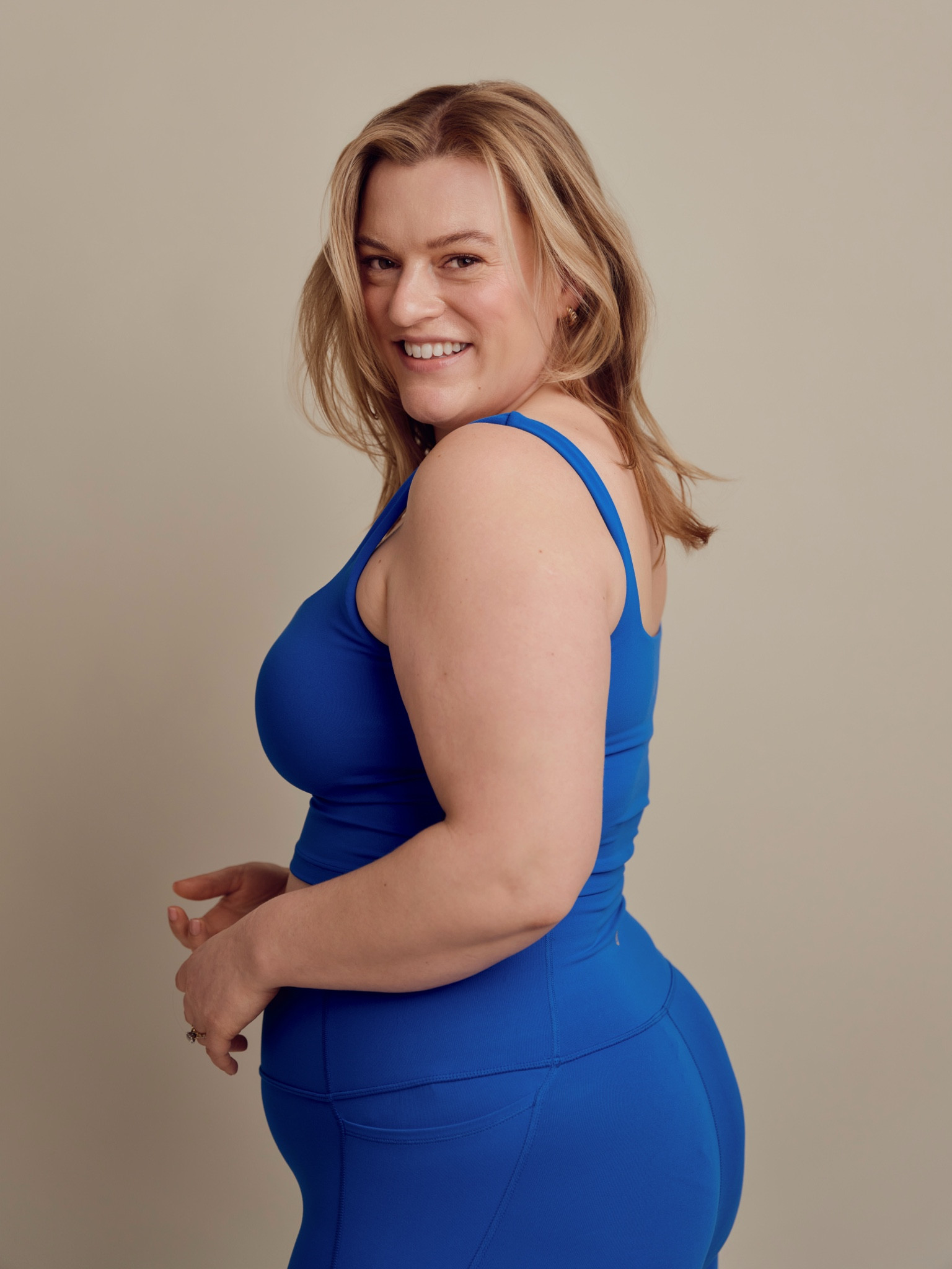 Blue activewear look I’m wearing a size 14! So soft, comfy and affordable! 

#LTKeurope #LTKmidsize #LTKfitness