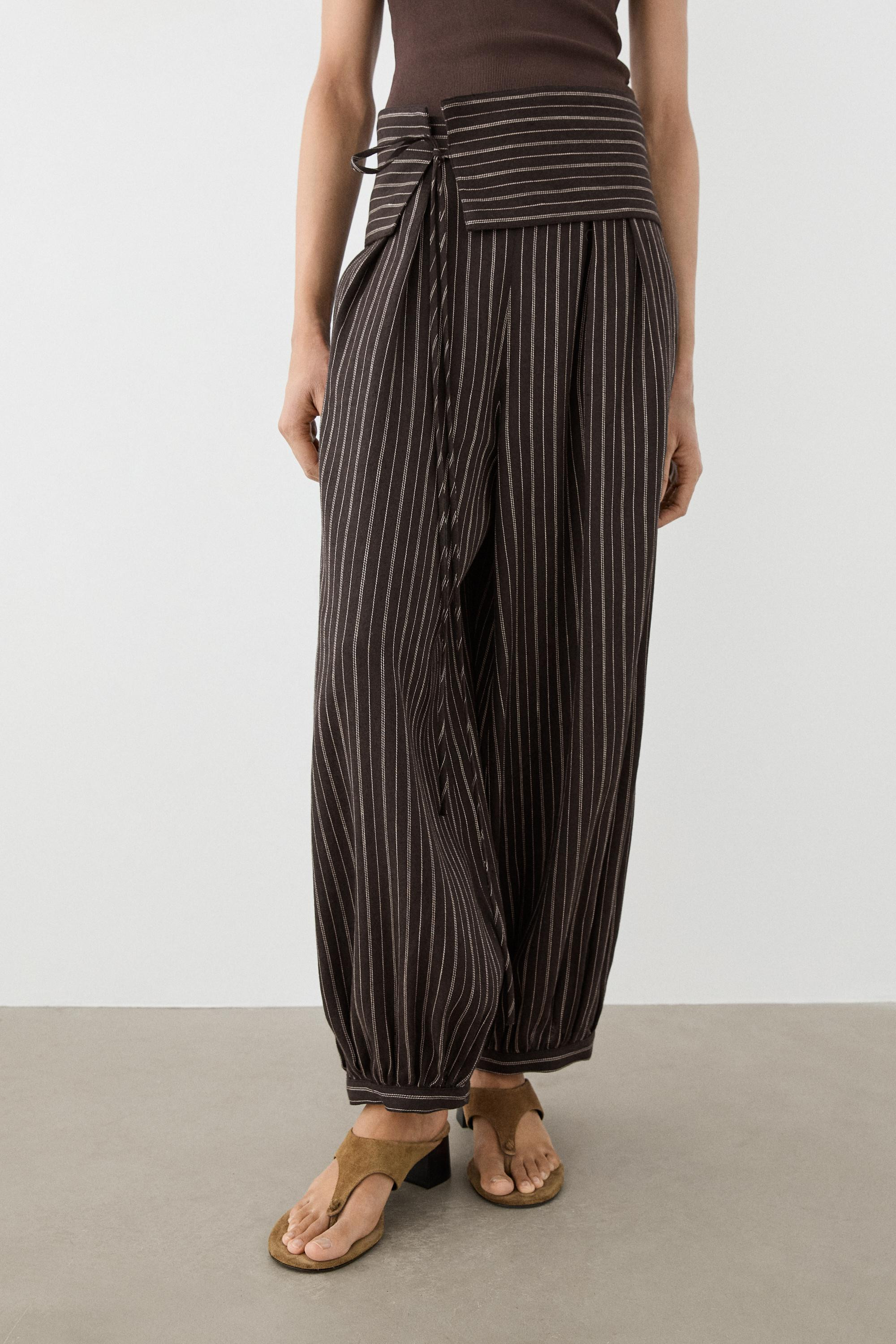 Pantaloni a righe da gaucho con dettaglio fusciacca | Massimo Dutti IT