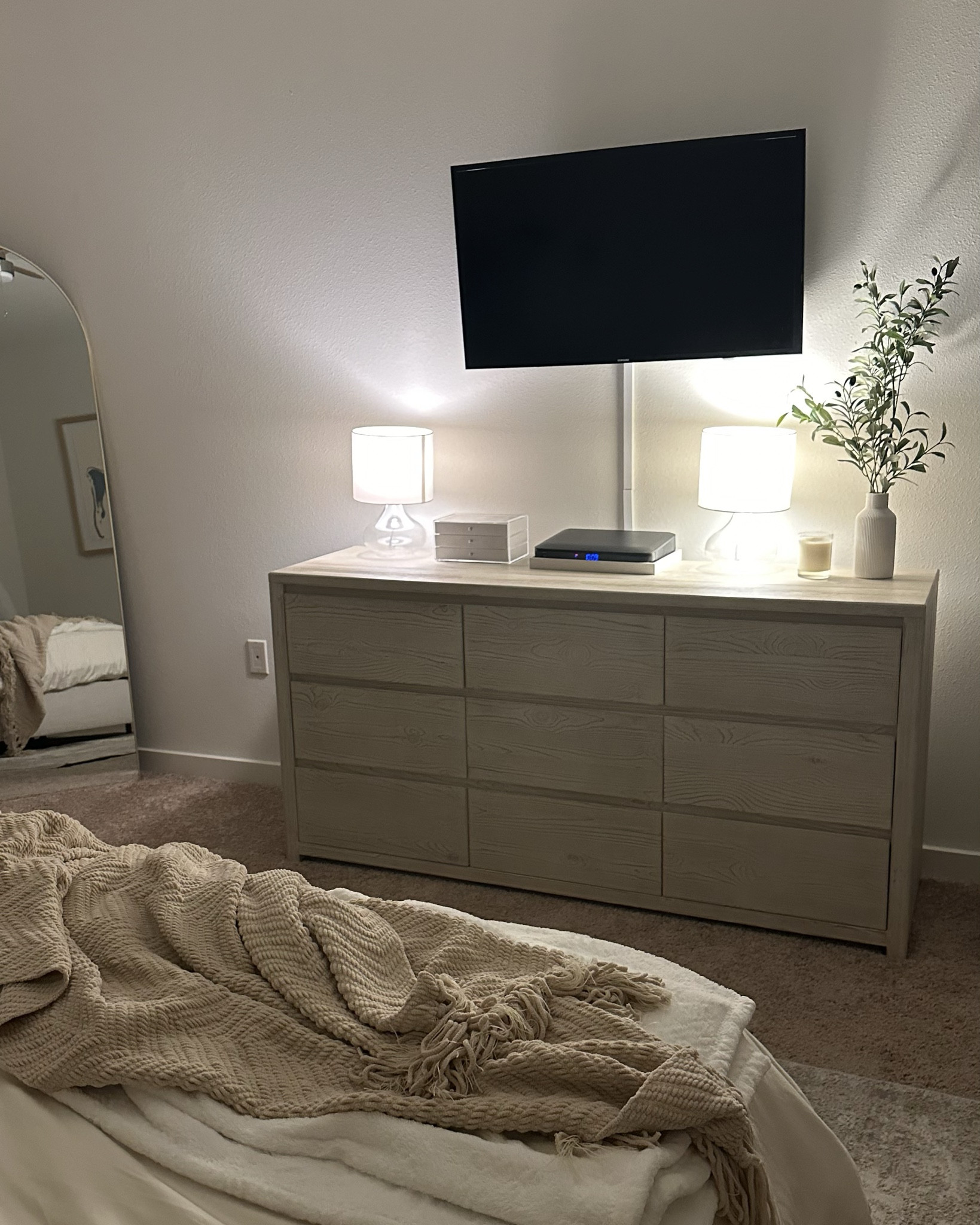 neutral bedroom decor✨ #homedecor #bedroomdecor #neutraldecor #neutraldresser #bedroomdresser #potterybarndresser 

#LTKHome