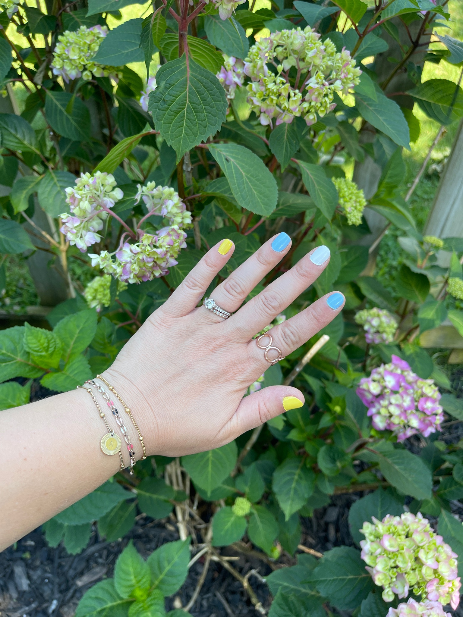 I call this manicure summer sky 🩵🤍☀️🌤️




Manicure, nail polish 

#LTKBeauty #LTKFindsUnder50 #LTKStyleTip
