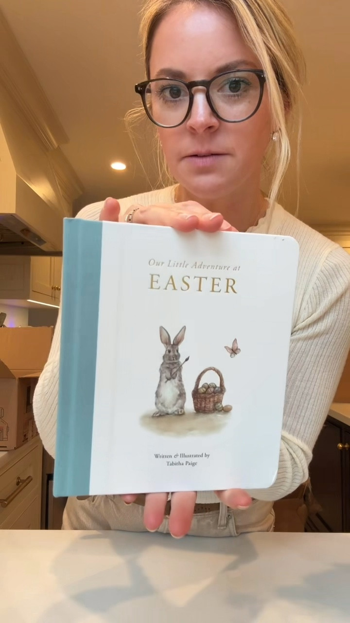 A few things I ordered for the kids Easter baskets 
-small top
-earrings are 10mm
-glasses are warby Parker 
-26 jeans, tts, 15% off with code STYLEDSNAPSHOTS 
-belt is old 