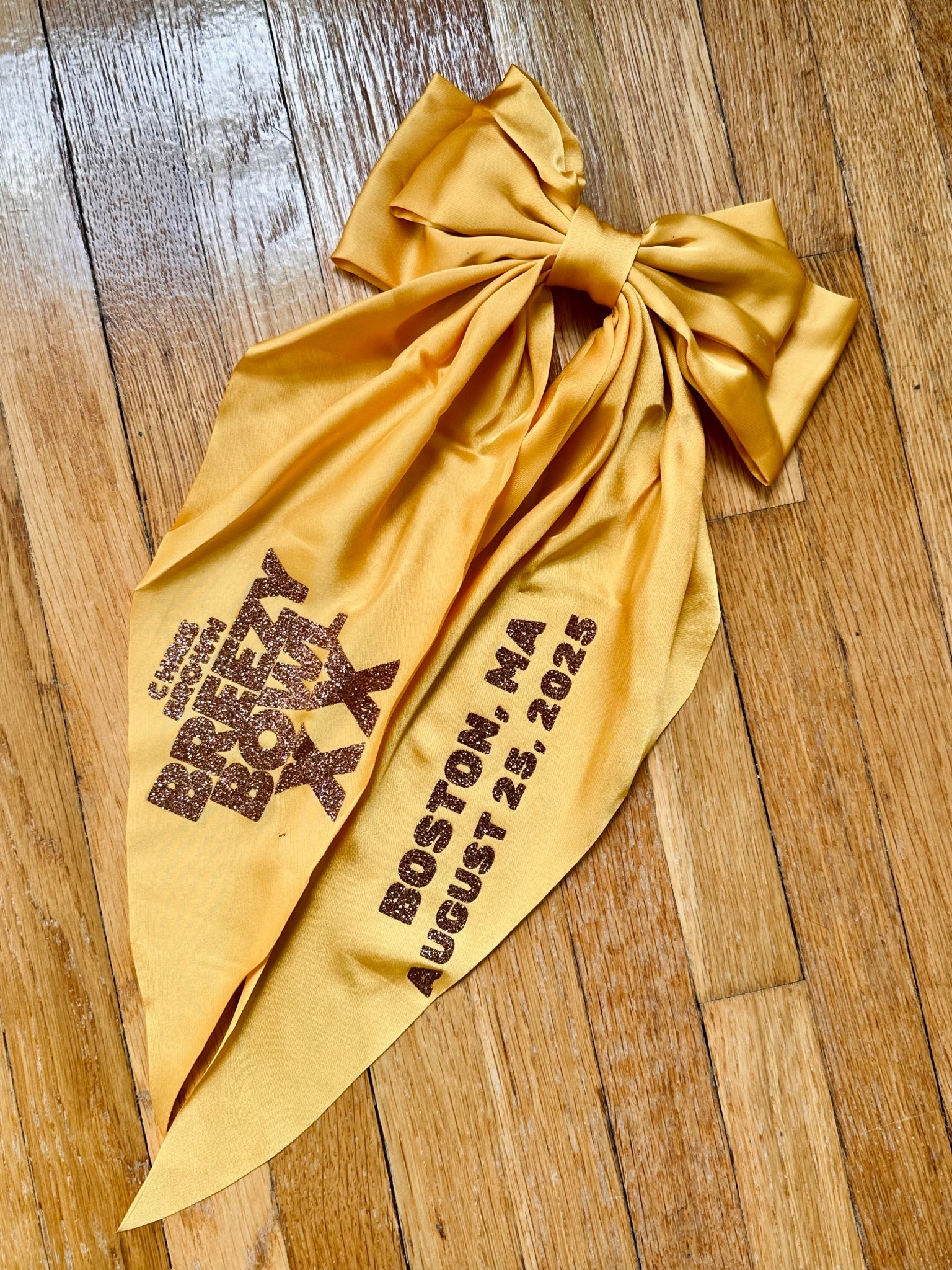 I know everyone is so pumped for the upcoming Chris Brown concert and I’m prepared to look cute for it with this concert hair bow! #ChrisBrown #BreezyBowlXX

#LTKFestival