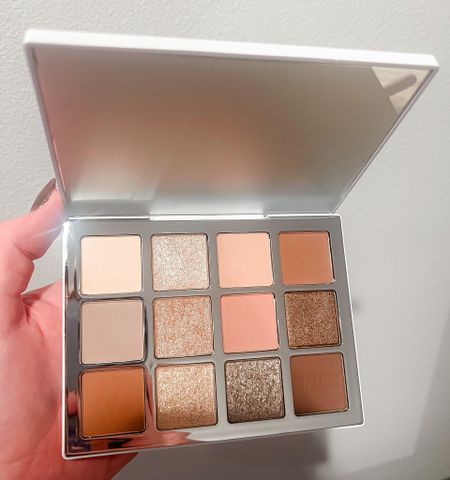 Love this eyeshadow palette from Makeup by Mario!! #etherealeyes

#LTKbeauty #LTKHoliday