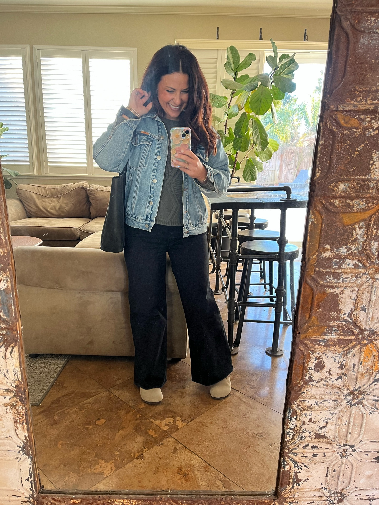 If being an outfit repeater is wrong, I don’t want to be right! 😆 

Black wide leg jeans oversized denim jacket sweater Birkenstock Boston clogs winter outfit teacher style petite ootd

#LTKOver40 #LTKPetite #LTKWorkwear