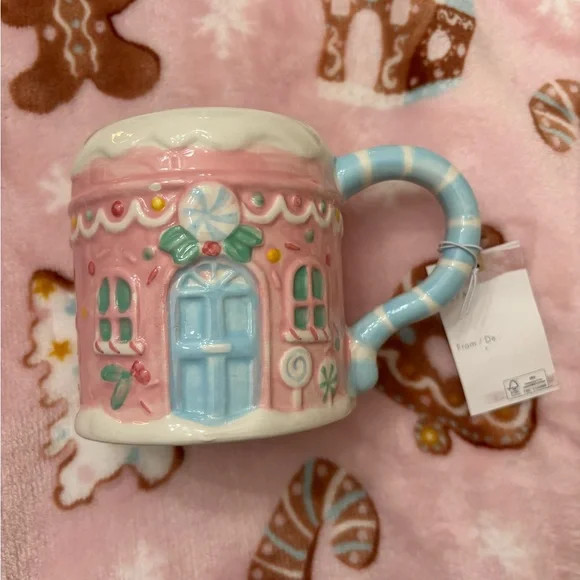 Pink gingerbread house mug | Poshmark