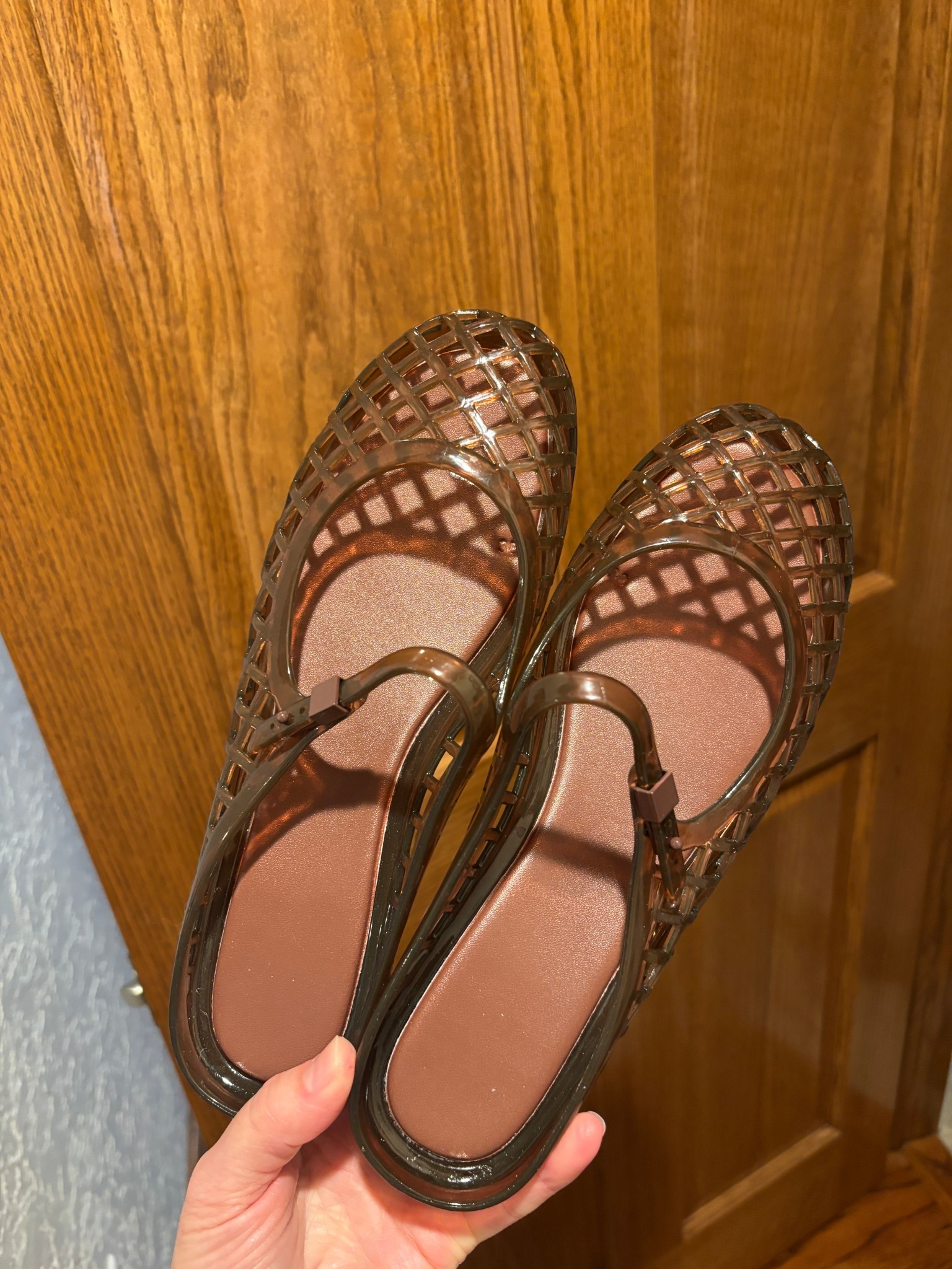 The easiest spring/summer shoe 🤎 lightweight, comfy, and goes with everything!

These are the pair I keep reaching for—perfect for errands, travel days, or just mom life on repeat.

Easy to throw on, easy to style, and under budget 🙌

linked my exact pair ✨

#LTKOver40 #LTKgrwm #LTKSeasonal