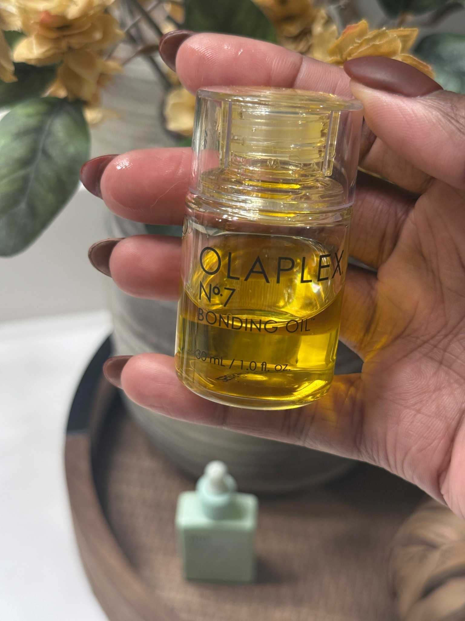 Lightweight bonding oil that helps with shine and breakage but also provides a layer of softness. 

#hair #olaplex #bondingoil

#LTKStyleTip #LTKBeauty #LTKFindsUnder50