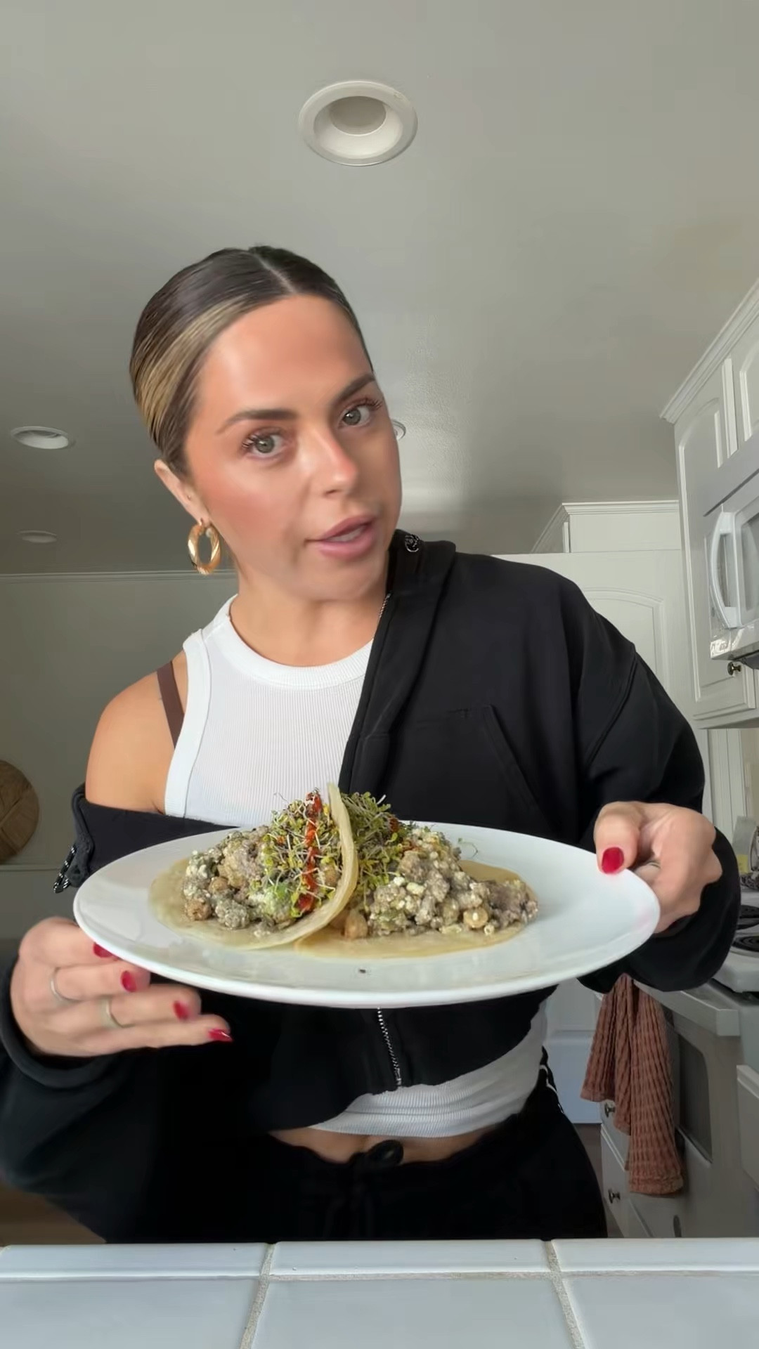 SAY NO MORE! Quick high protein lunch 🌮 Use KKFIT to save on my look!

#LTKHome #LTKActive #LTKStyleTip