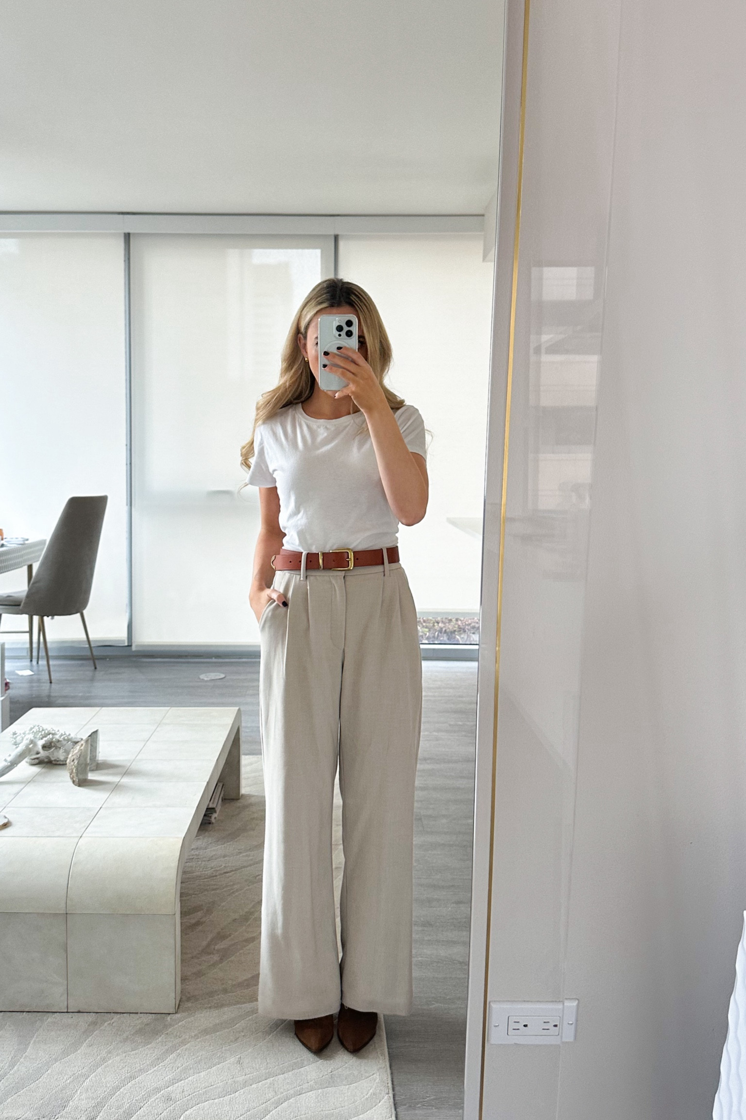 Abercrombie Sloane Pants

workwear, business casual, office outfit, high waisted trousers, Madewell, petite pants, petite outfit, white tee outfit, teacher outfit #LTKSpringSale 

#LTKxTarget #LTKworkwear #LTKfindsunder100

#LTKWorkwear #LTKTravel #LTKShoeCrush
