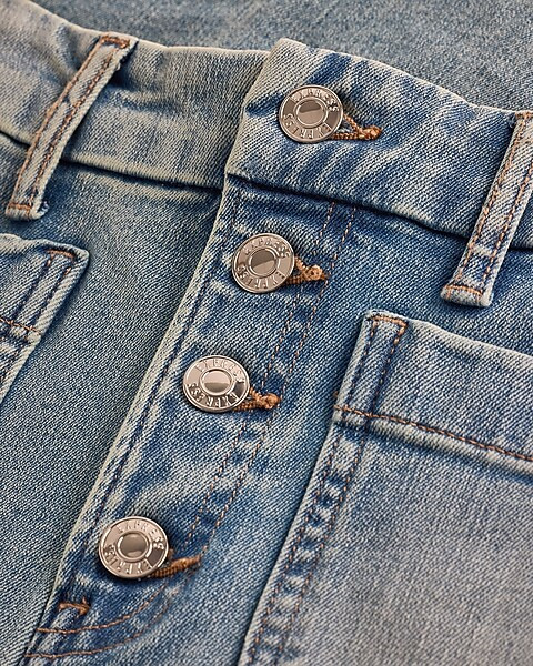 High Waisted Light Wash Patch Pocket Flexx '70s Flare Jeans | Express