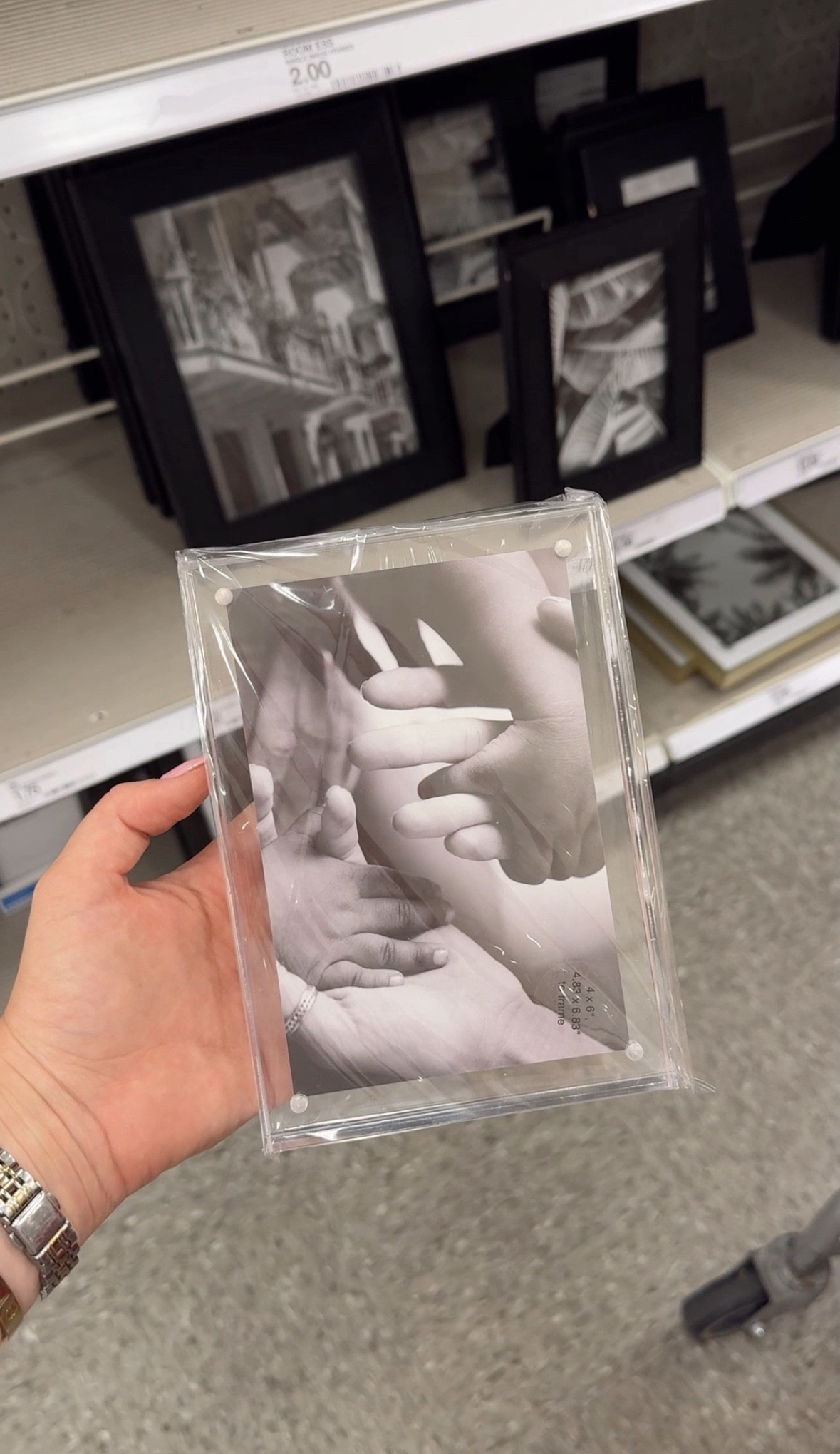 Acrylic frame, living room decor, shelf decor

#LTKHome #LTKFindsUnder50 #LTKStyleTip