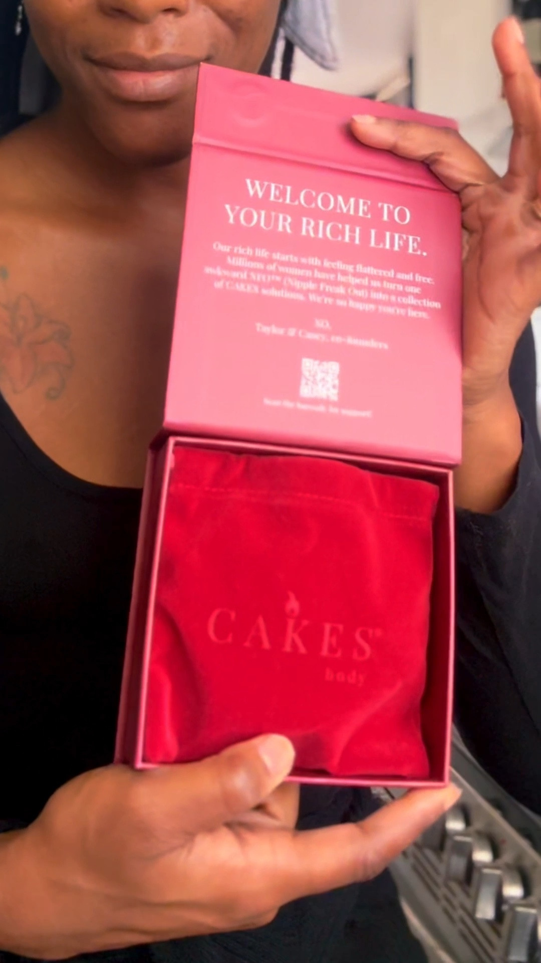 No bra? No problem 😌 I’ve been loving these Cakes Nipple Covers. They are super comfy, invisible under everything, and actually stay put all day. Perfect for my go-without-a-bra days 💅🏾✨ #ProductReview #CakesNippleCovers #NoBraLook #BralessStyle #WardrobeEssentials #ComfyAndCute #UnderwearSolutions #StyleHack #FashionConfidence #EverydayEssentials 

#LTKGiftGuide #LTKBeauty #LTKWorkwear